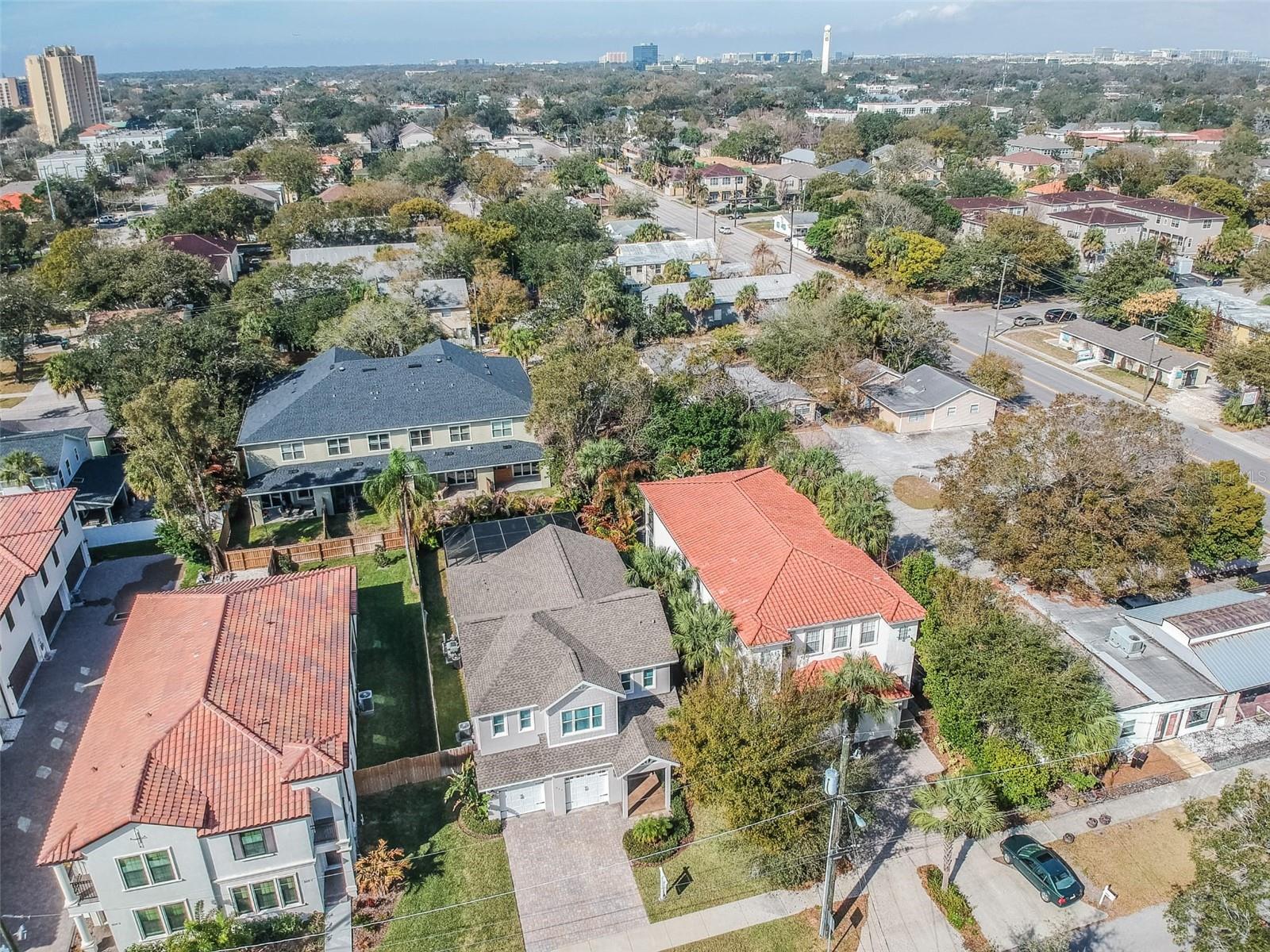 407 S TAMPANIA AVE — photo 37