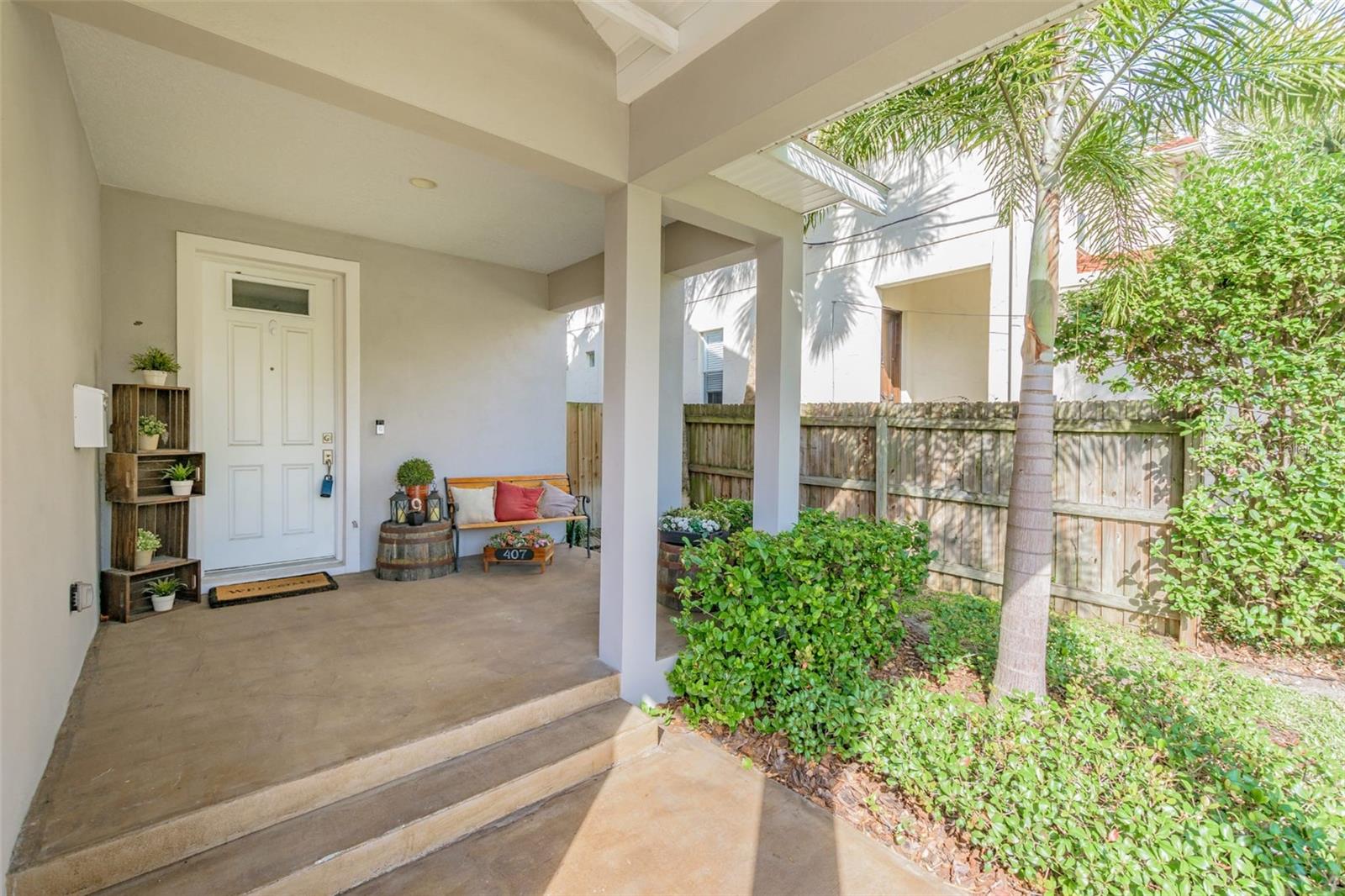 407 S TAMPANIA AVE — photo 31