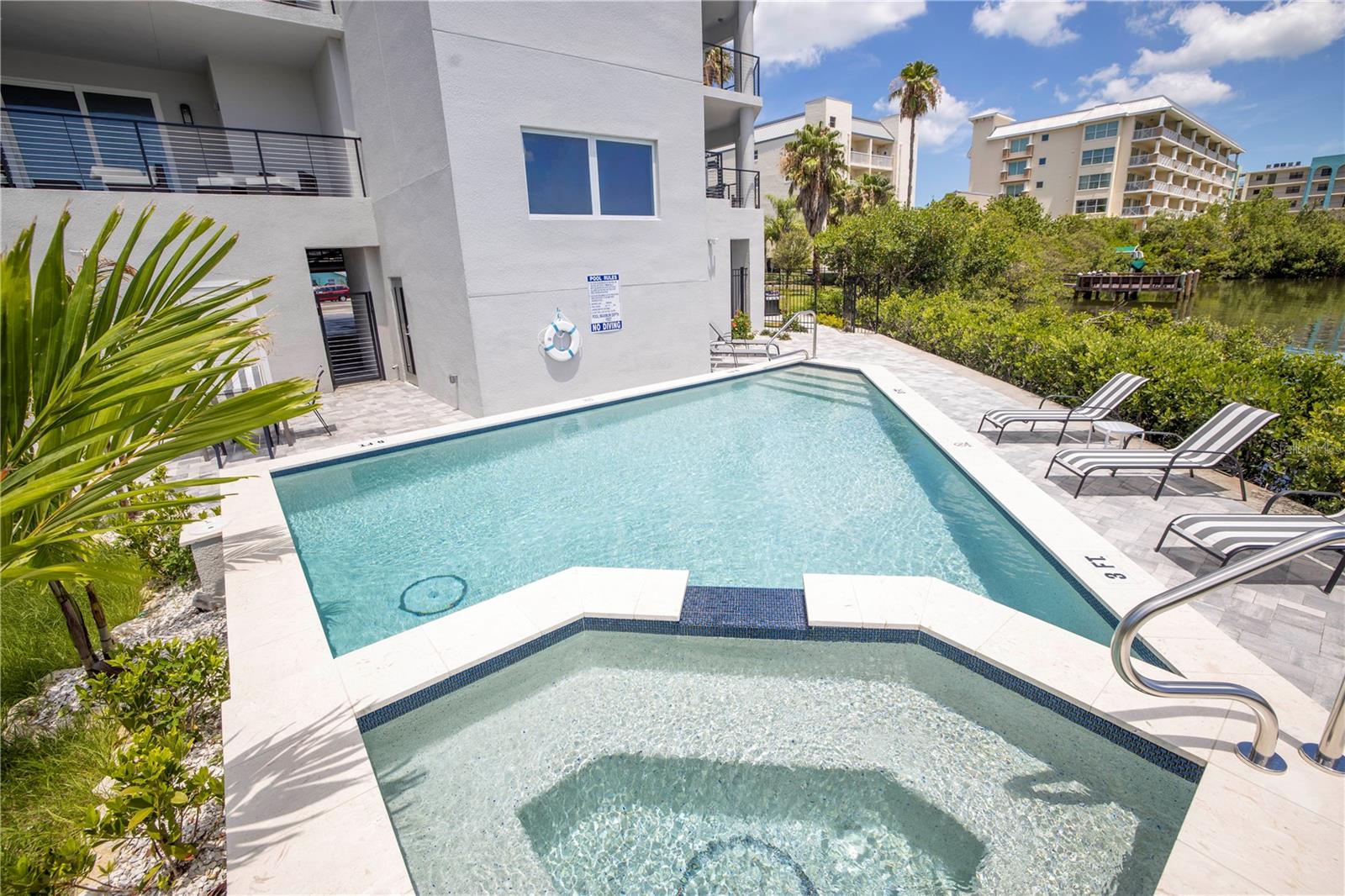 19505 GULF BLVD #304 — photo 83