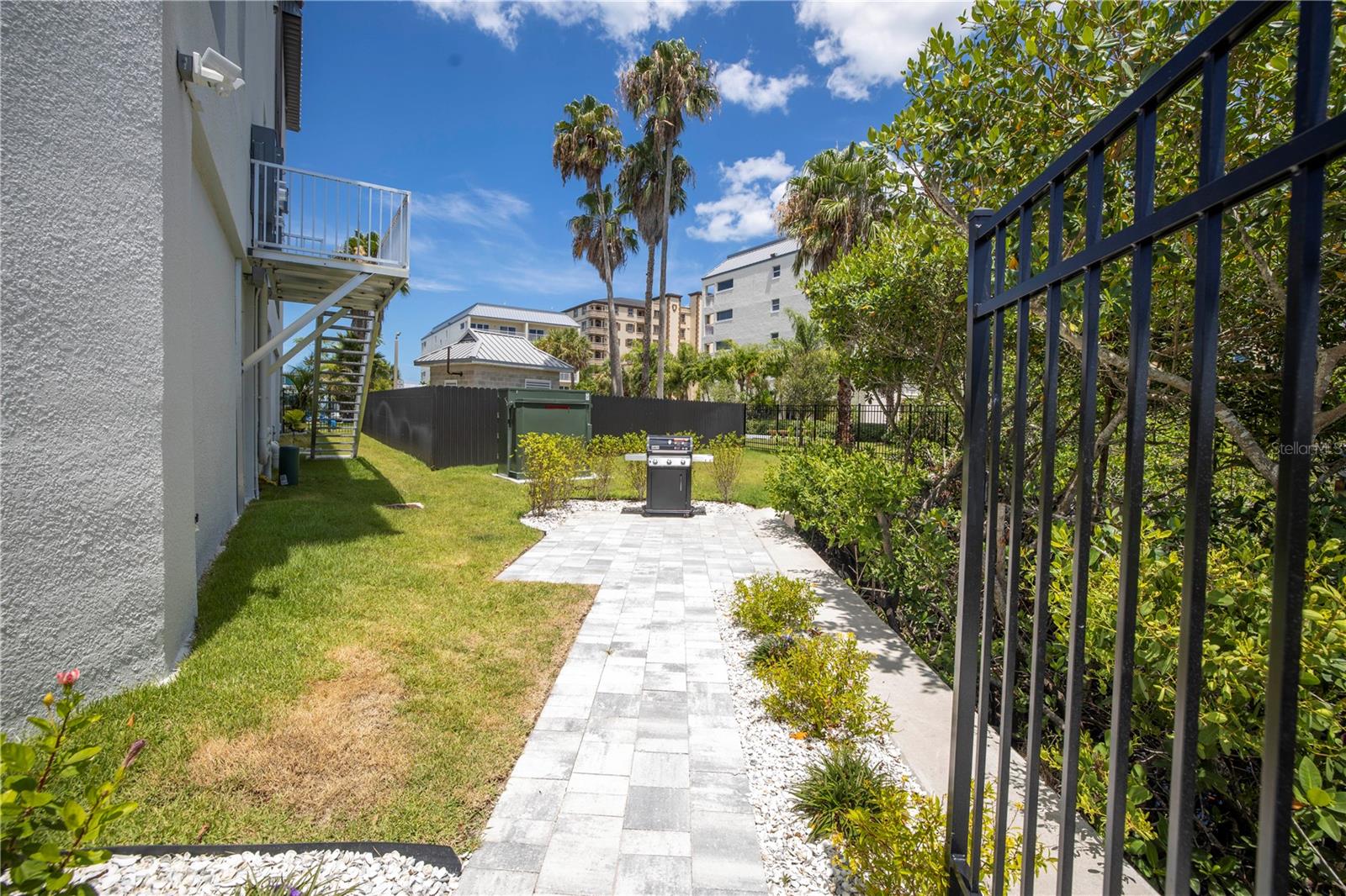 19505 GULF BLVD #304 — photo 85