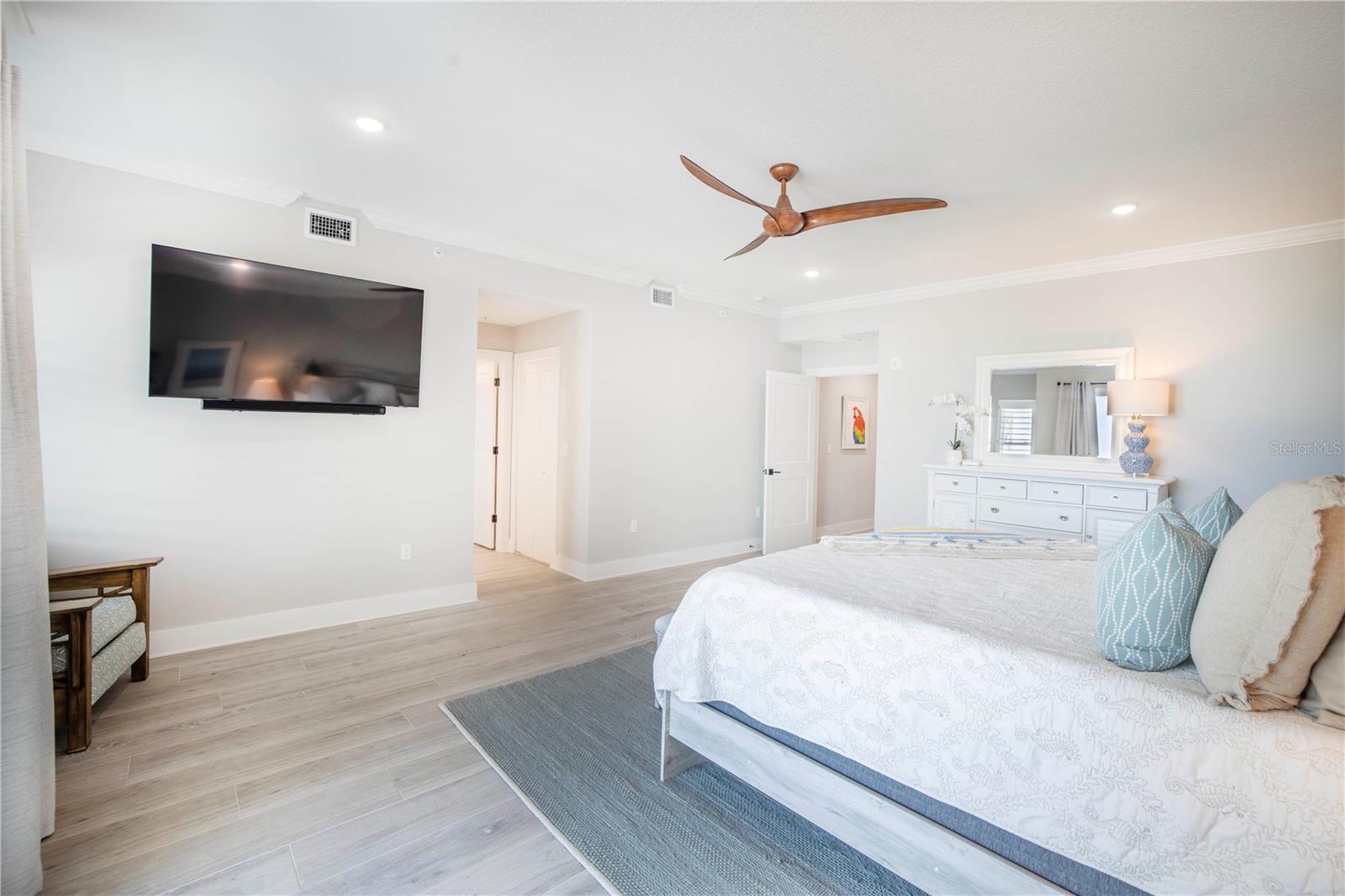 19505 GULF BLVD #304 — photo 43
