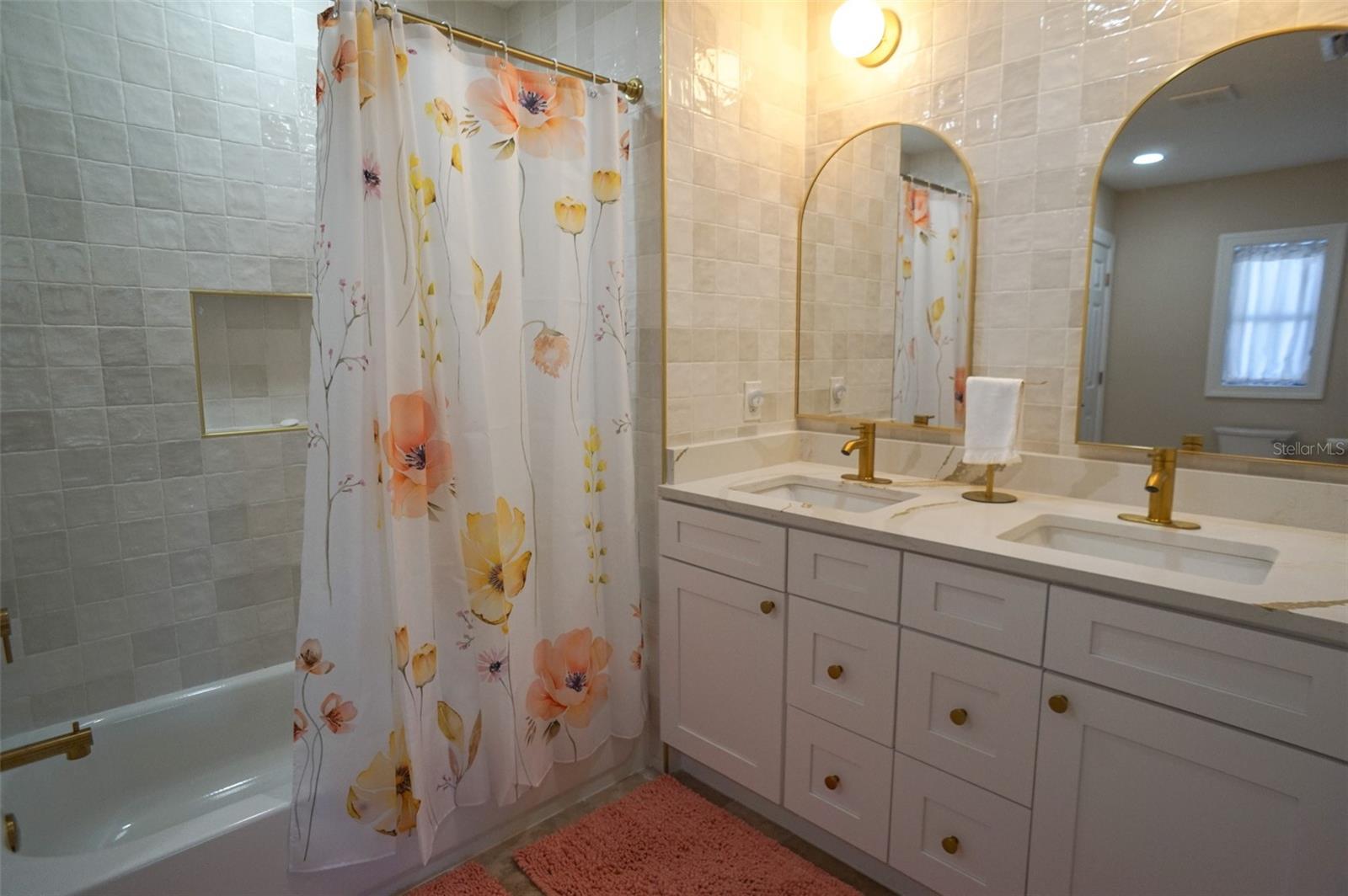 929 LANTANA AVE — photo 10