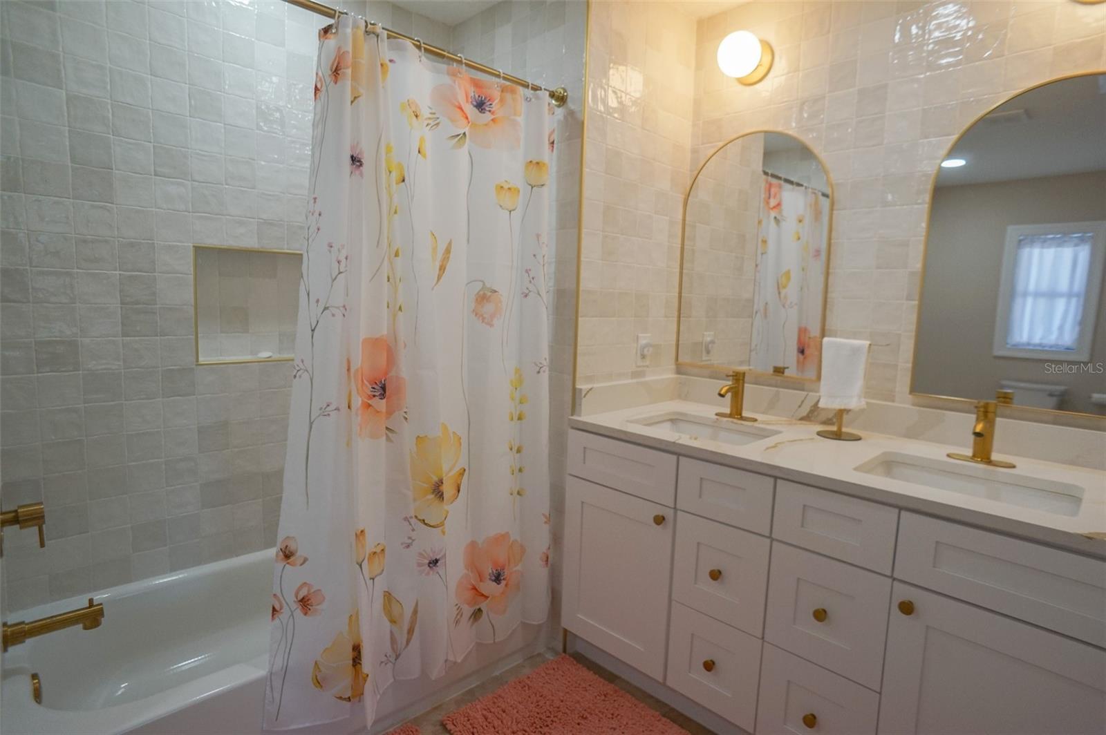 929 LANTANA AVE — photo 12