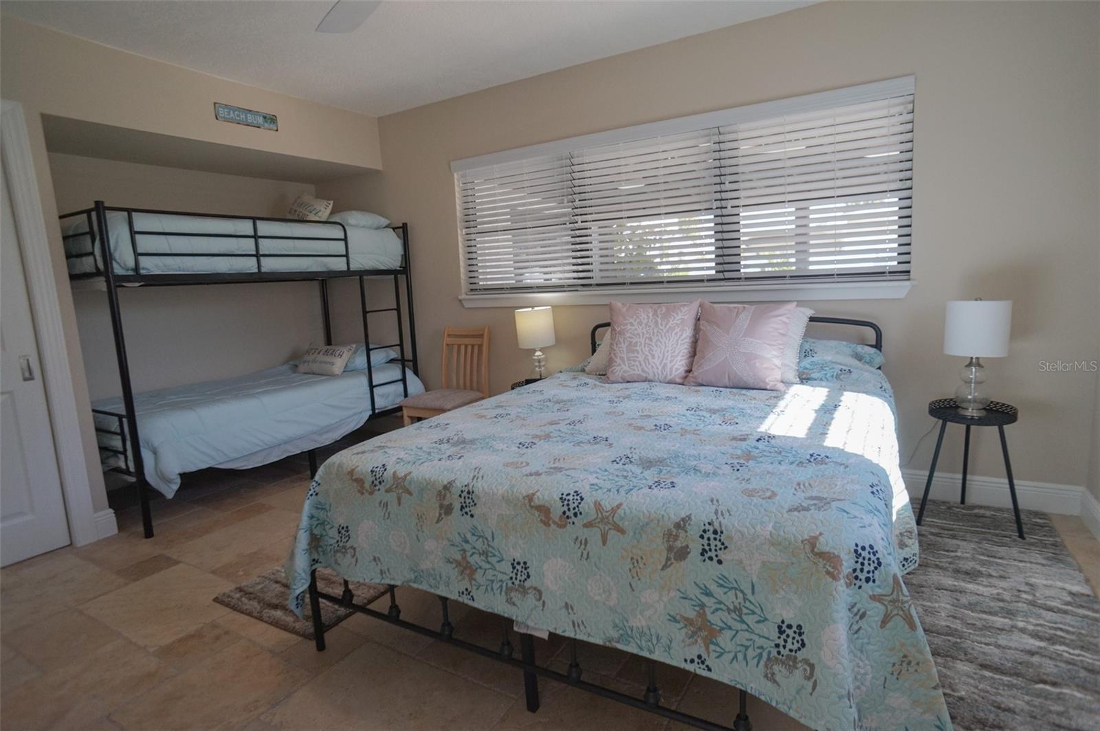 929 LANTANA AVE — photo 18