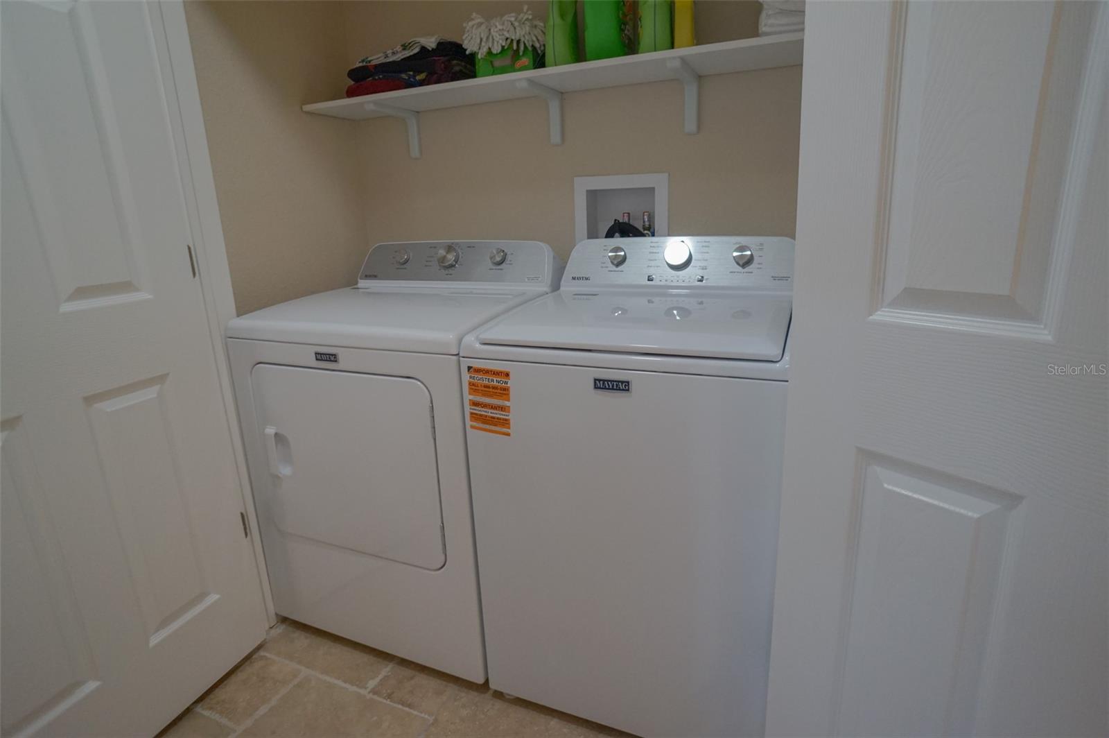 929 LANTANA AVE — photo 11