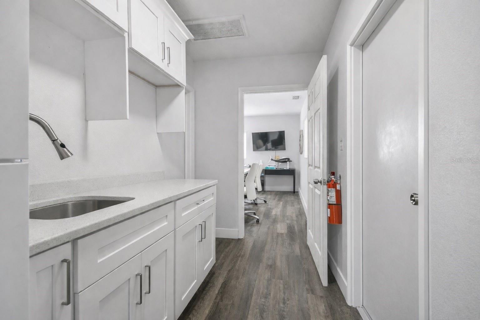 6010 WALL ST — photo 13