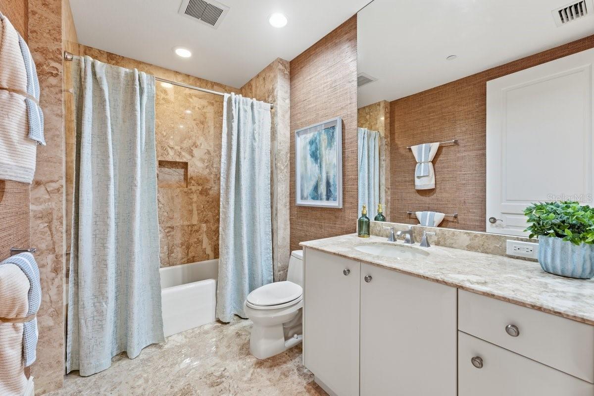 2052 BENJAMIN FRANKLIN DR #D702 — photo 30