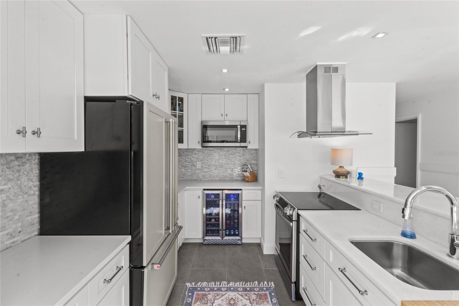 624 SAINT JUDES DR — photo 8