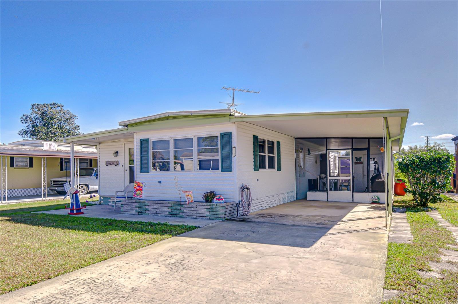 35132 ZEPHYR SHORES DR — photo 2