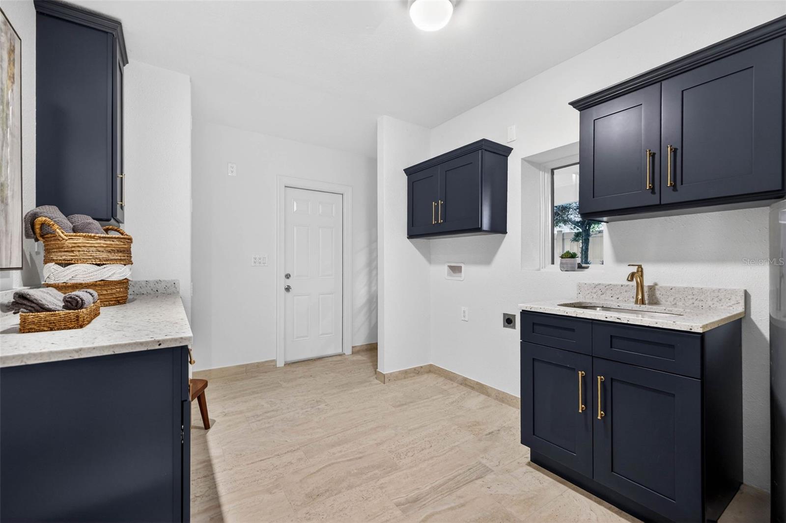 1222 BRIGHTWATERS BLVD NE — photo 56