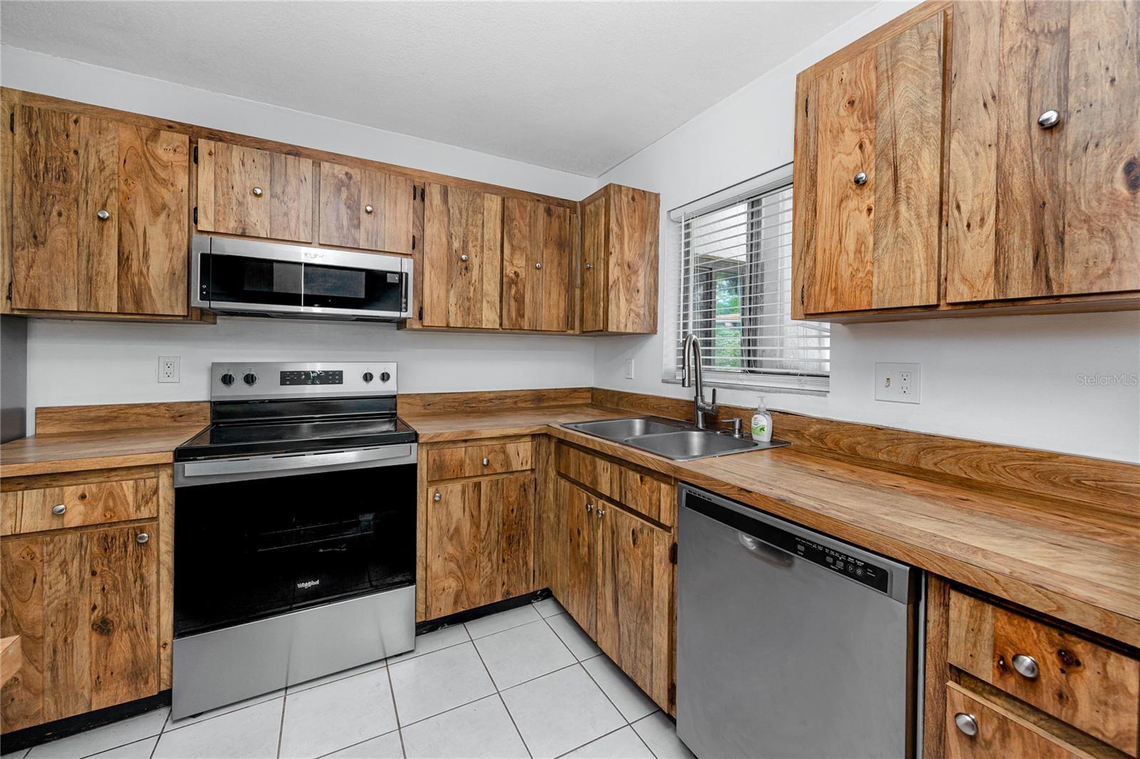 2909 LICHEN LN #A — photo 15