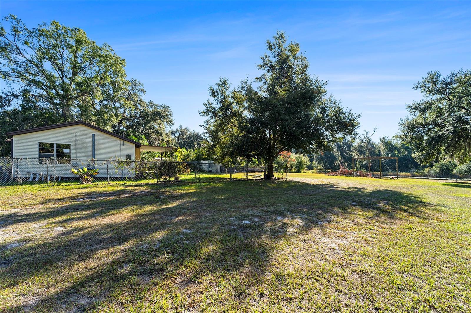 2215 WALLACE RD — photo 4