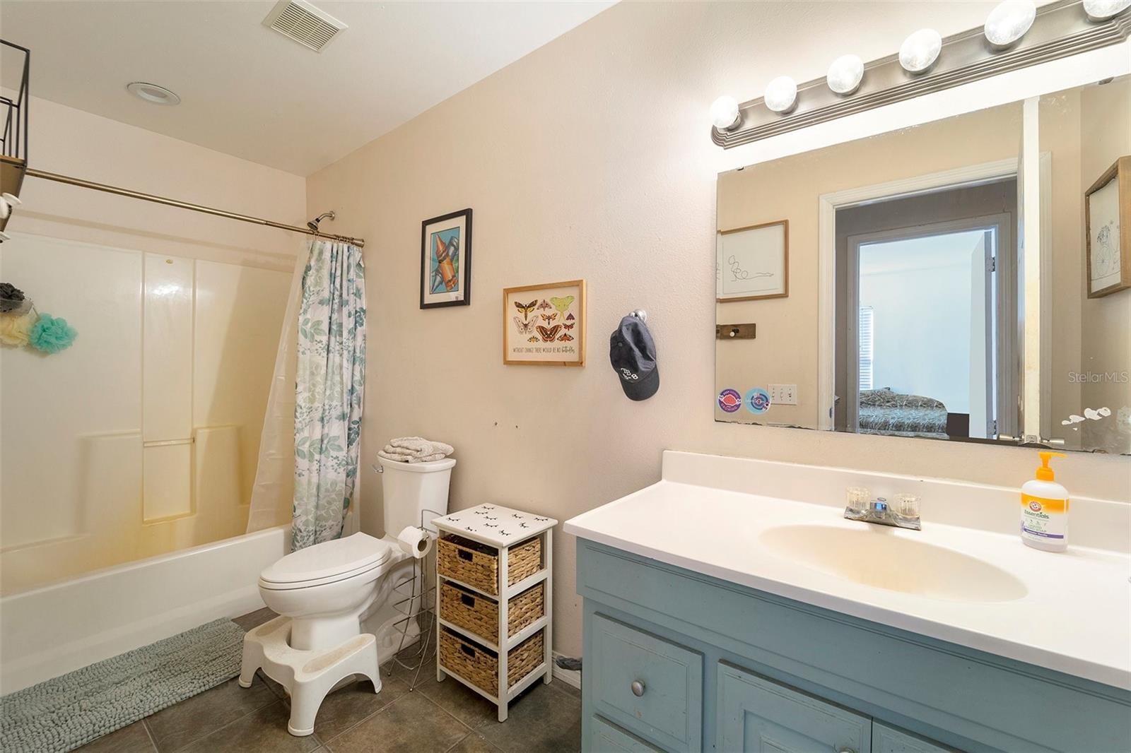 2215 WALLACE RD — photo 13