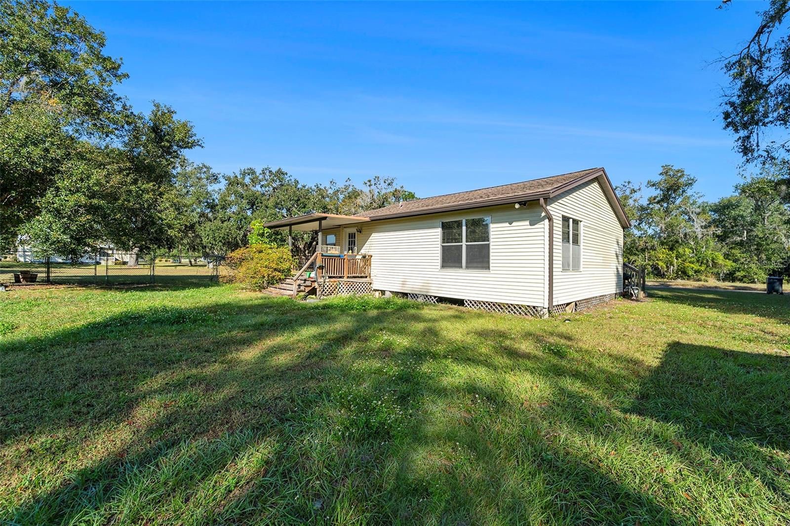 2215 WALLACE RD — photo 3