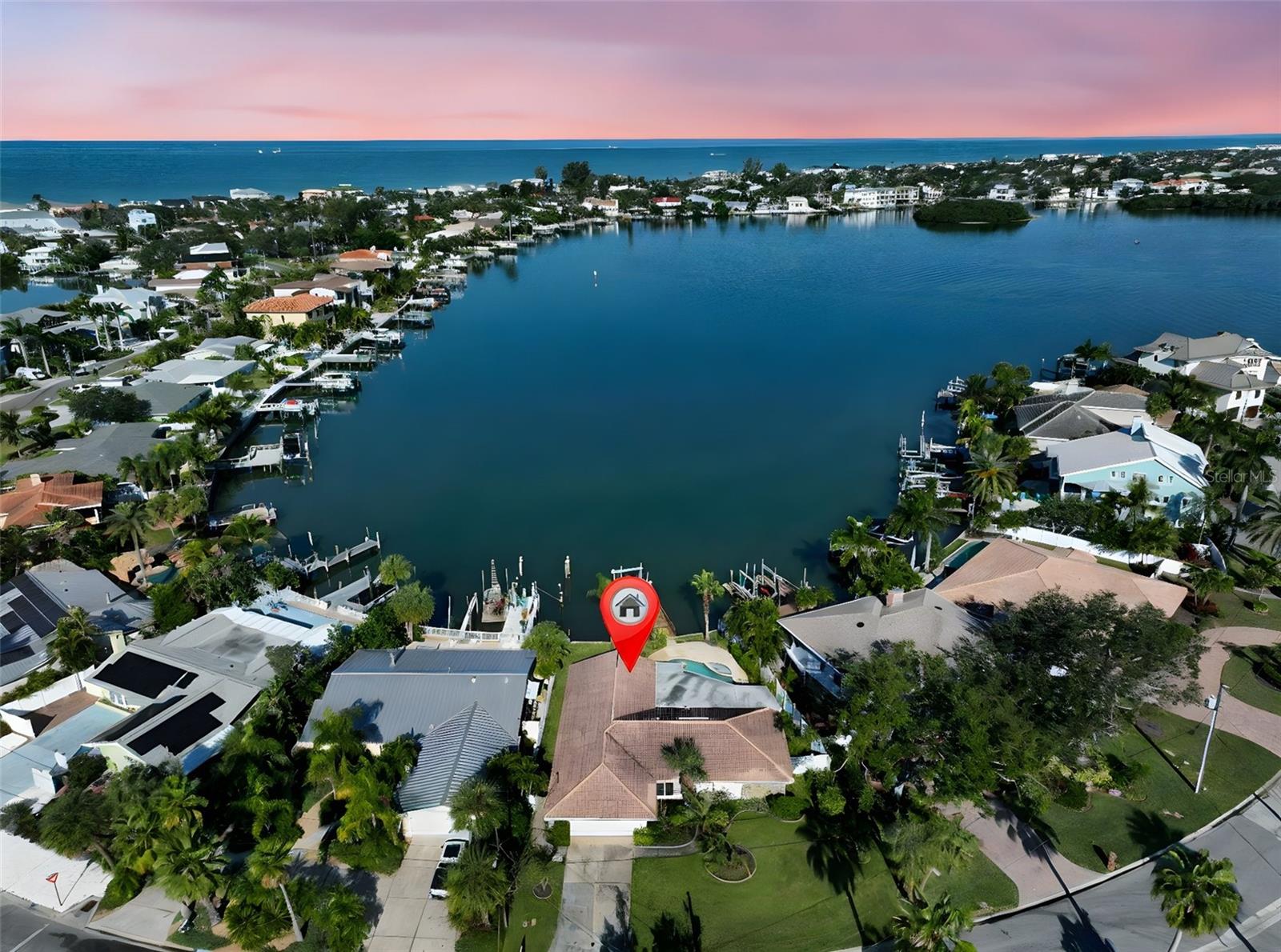 410 HARBOR DR N — photo 45