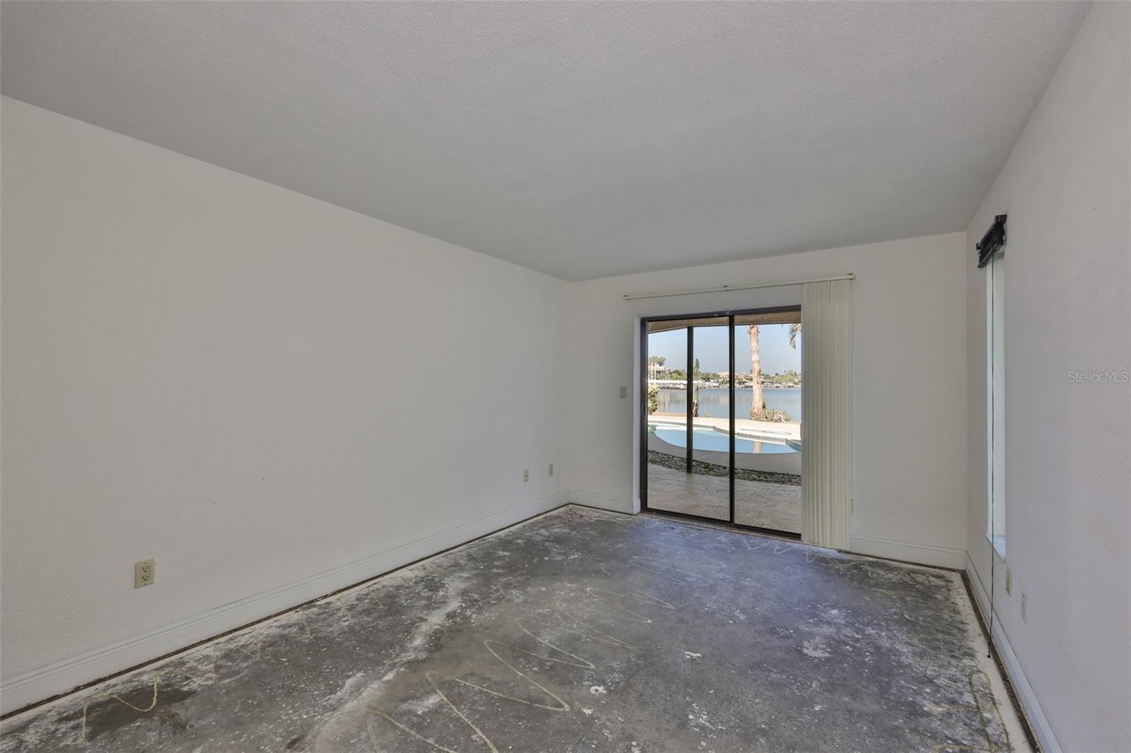 410 HARBOR DR N — photo 25
