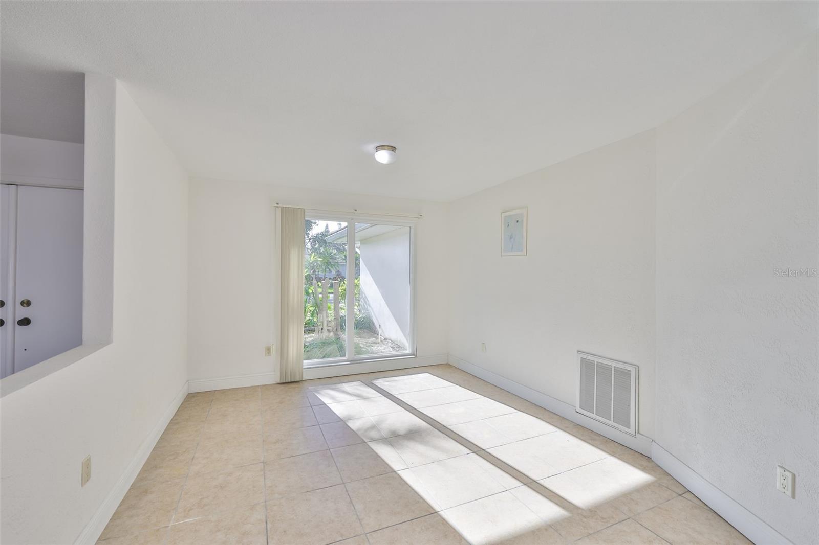 410 HARBOR DR N — photo 22