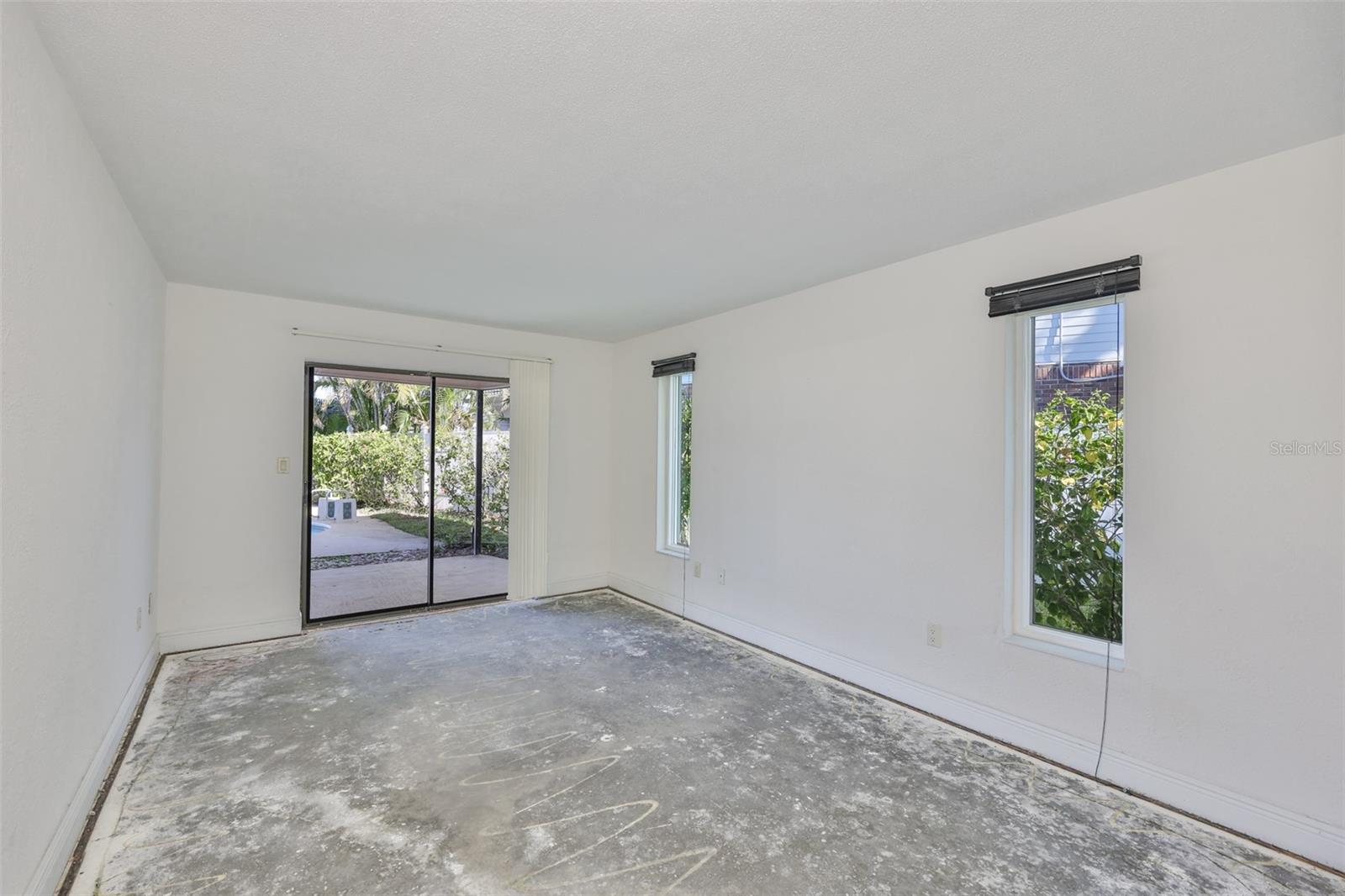 410 HARBOR DR N — photo 24