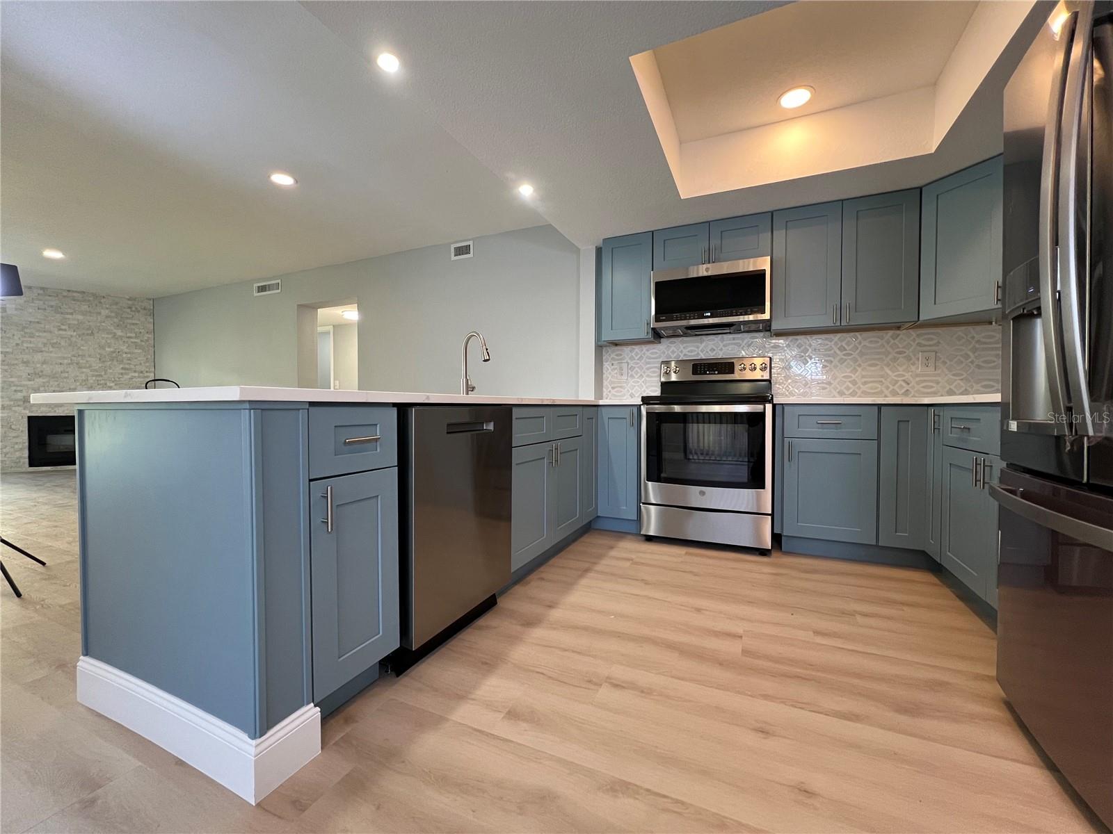 7550 SUNSHINE SKYWAY LN S #P11 — photo 17