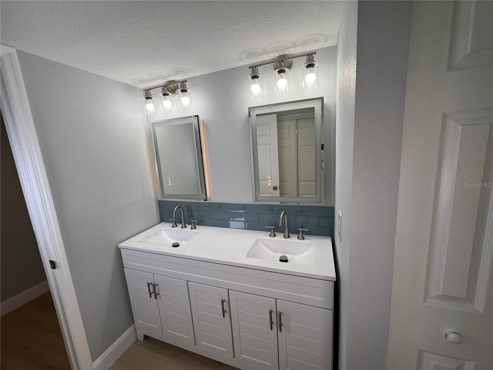 7550 SUNSHINE SKYWAY LN S #P11 — photo 28