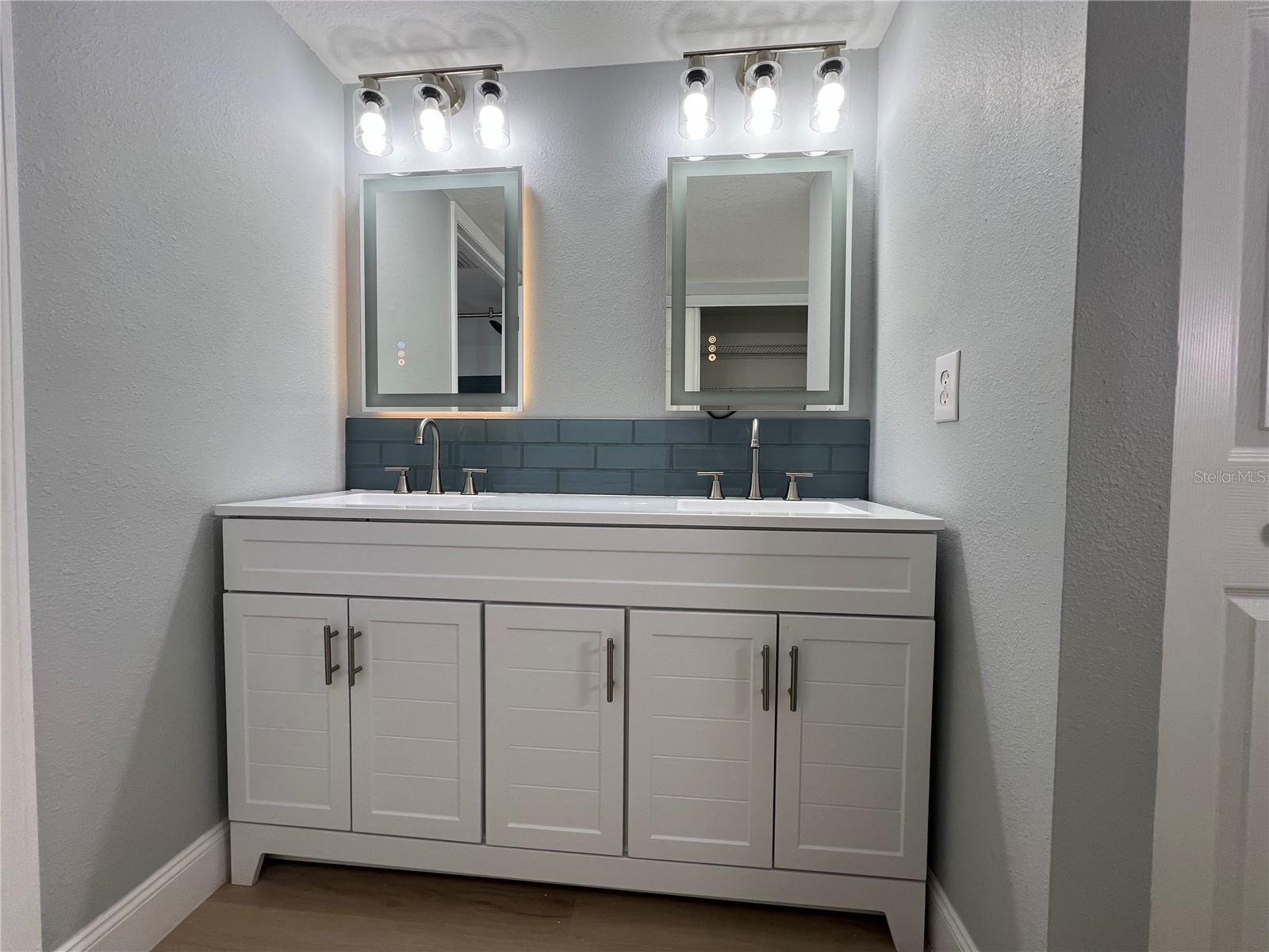 7550 SUNSHINE SKYWAY LN S #P11 — photo 27