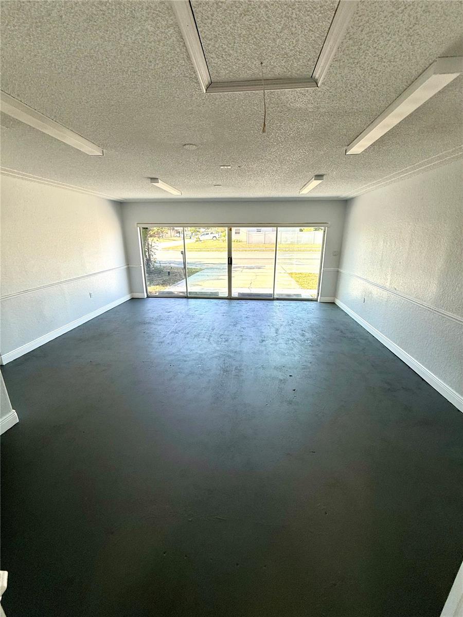 9330 REGENCY PARK BLVD — photo 3