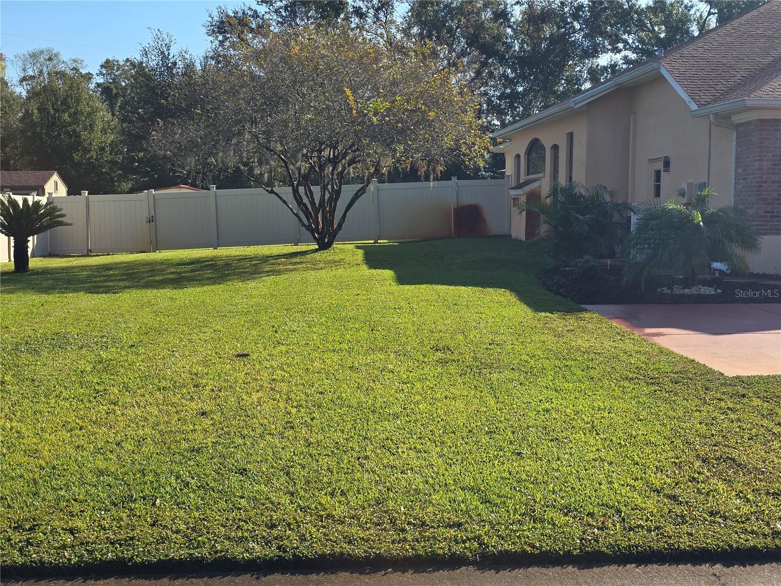 1030 ROWLAND PICKERT LN — photo 5