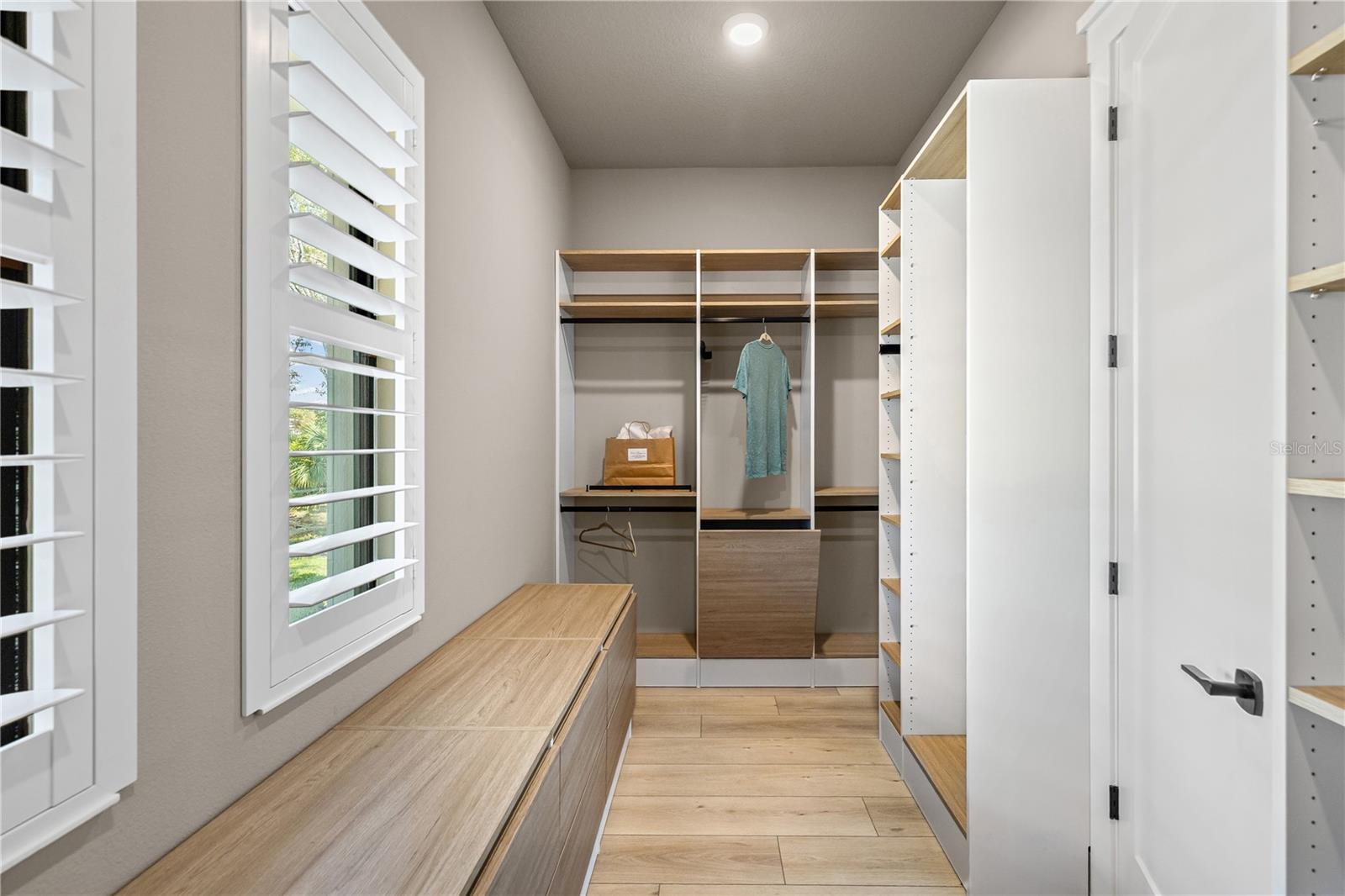 728 ESTATES BLVD — photo 34