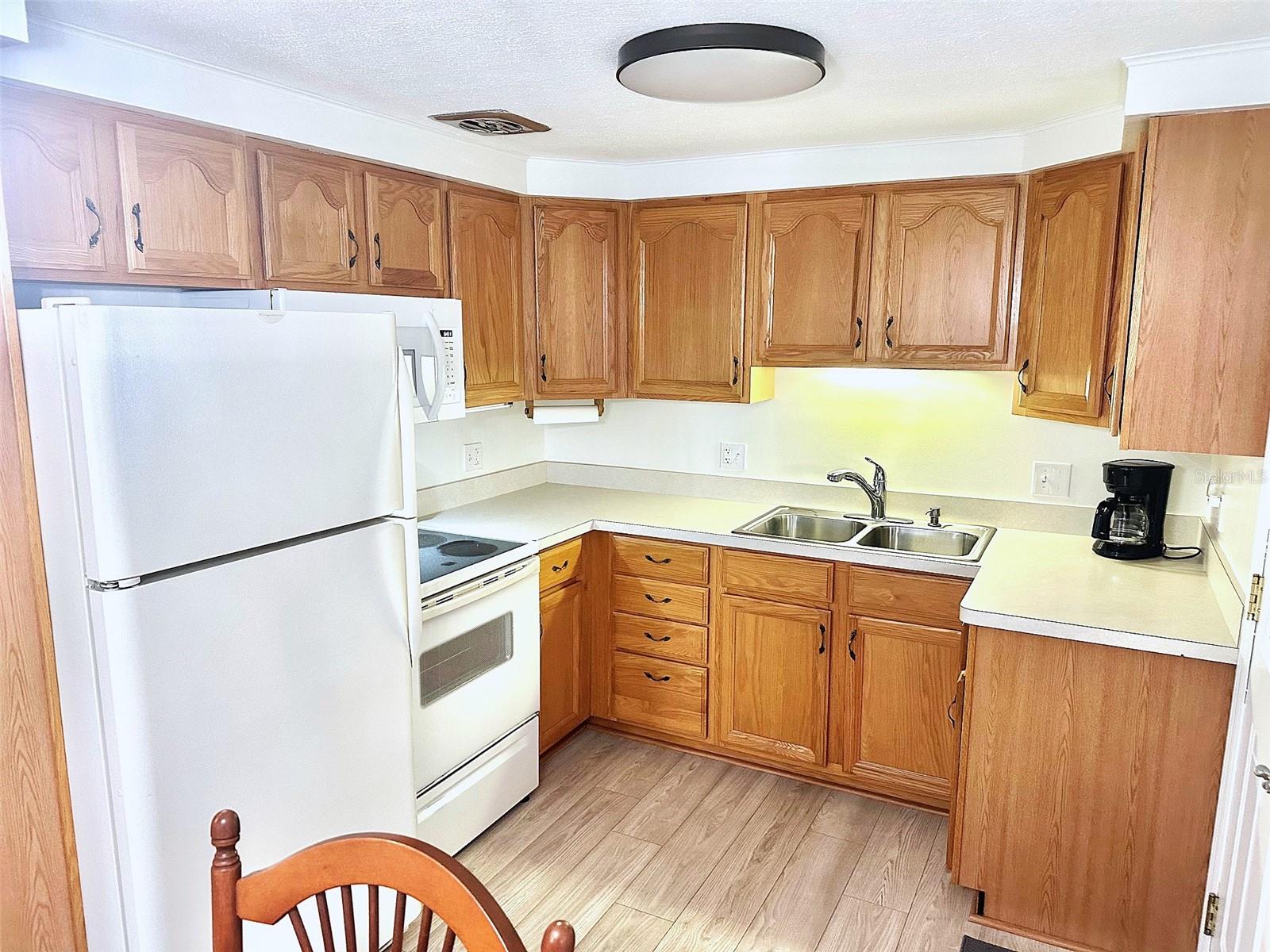 2000 E BAY DR #83 — photo 3