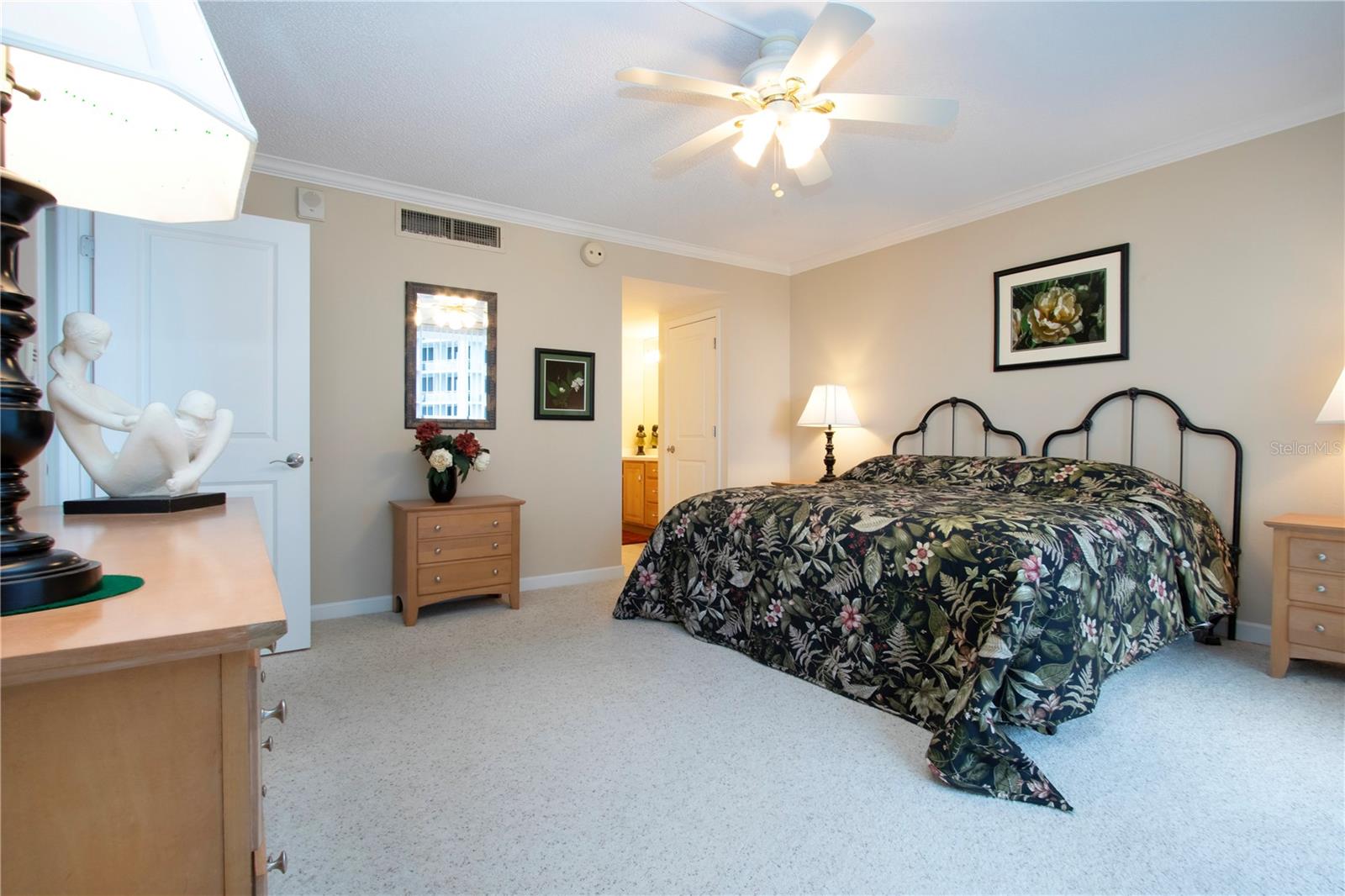 1212 BENJAMIN FRANKLIN DR #607 — photo 28