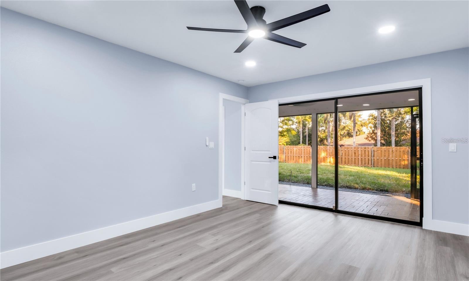1007 NW 82ND ST — photo 14