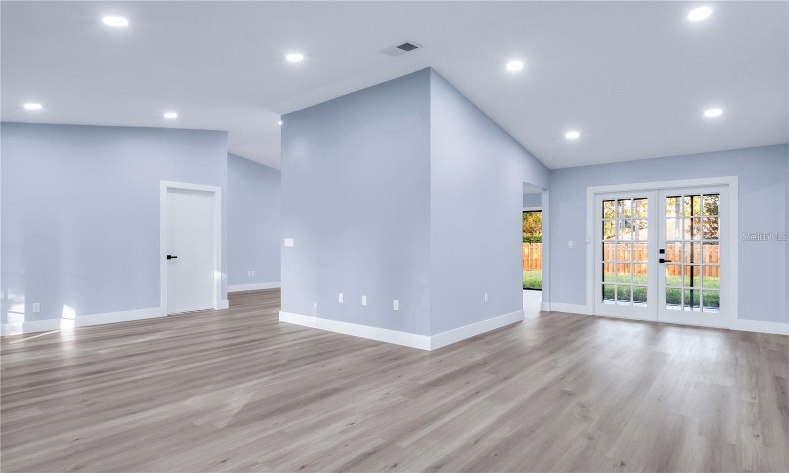 1007 NW 82ND ST — photo 11