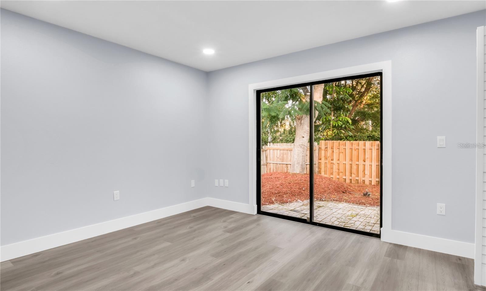 1007 NW 82ND ST — photo 15