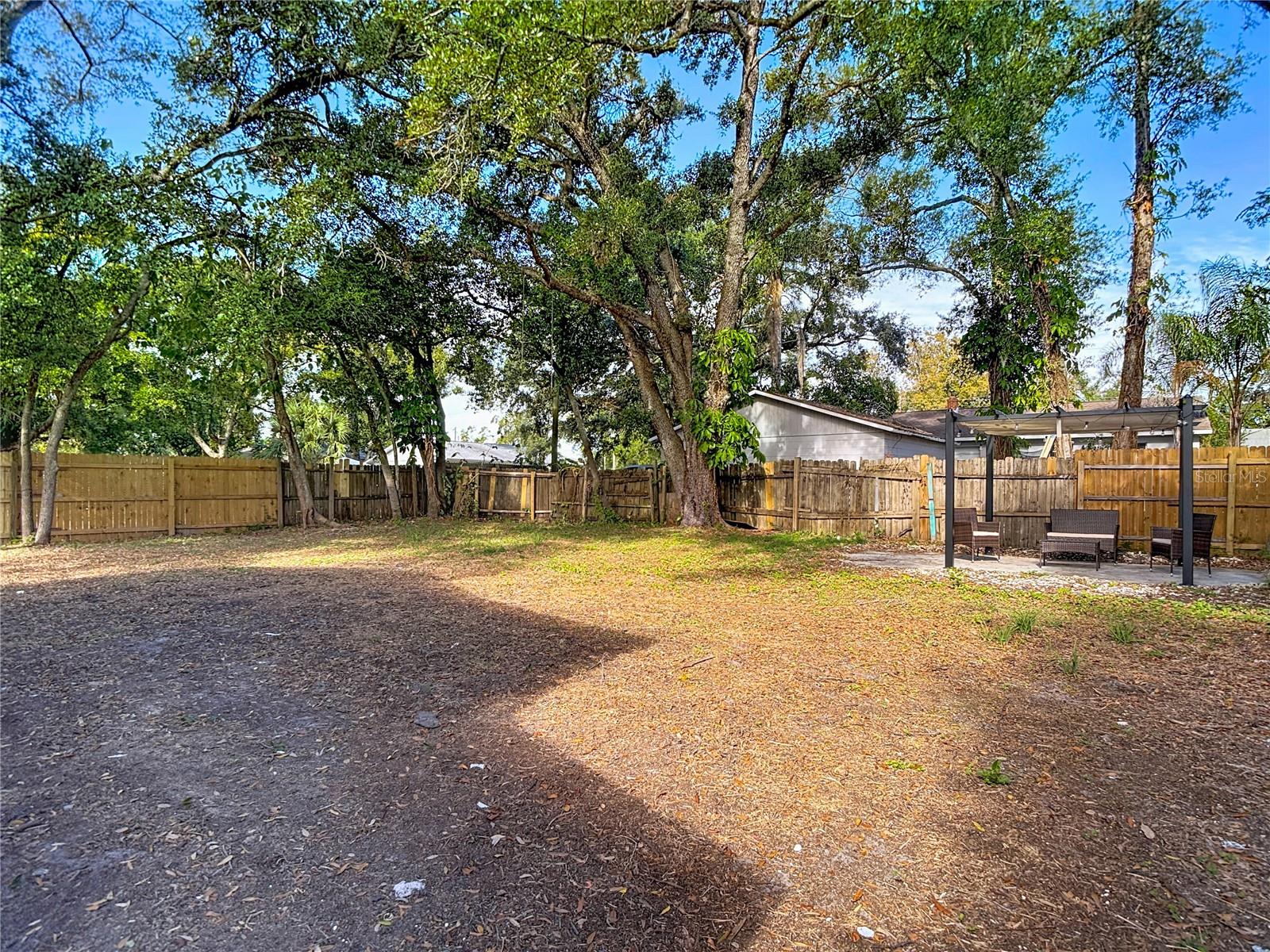 402 E VIRGINIA AVE — photo 29