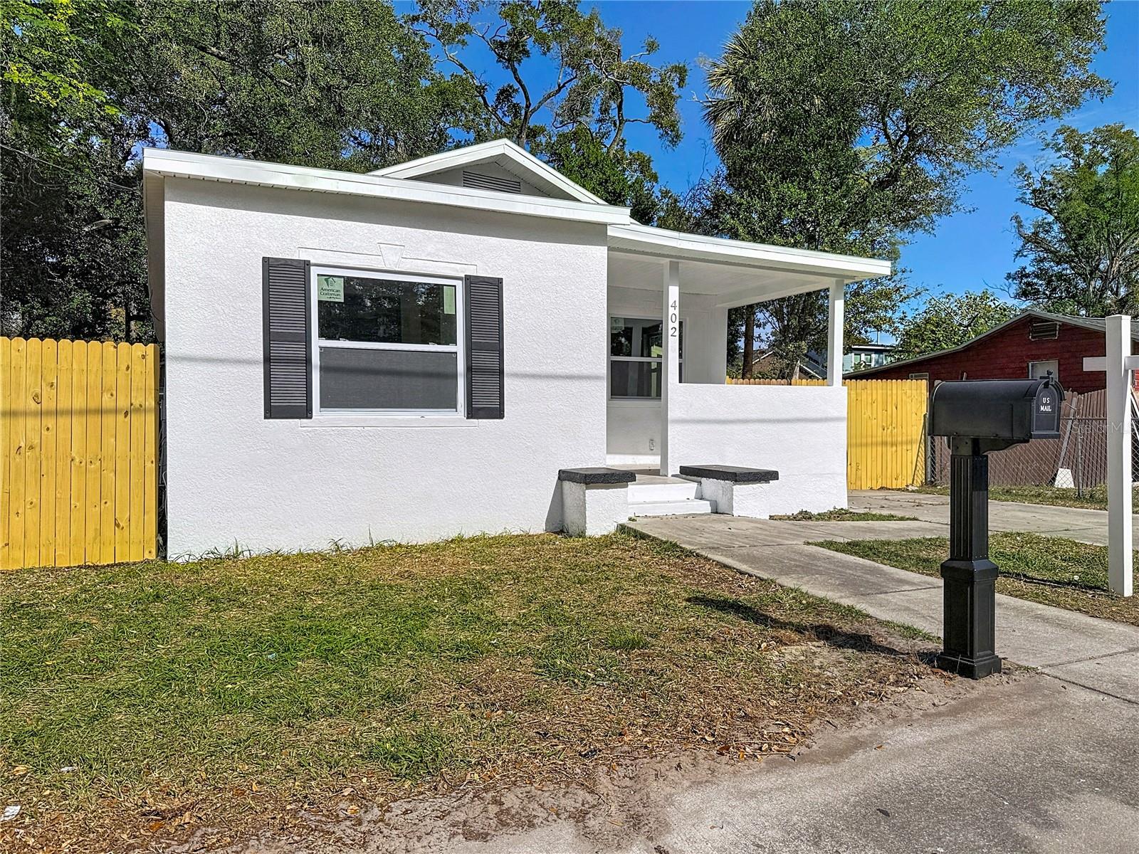 402 E VIRGINIA AVE — photo 3
