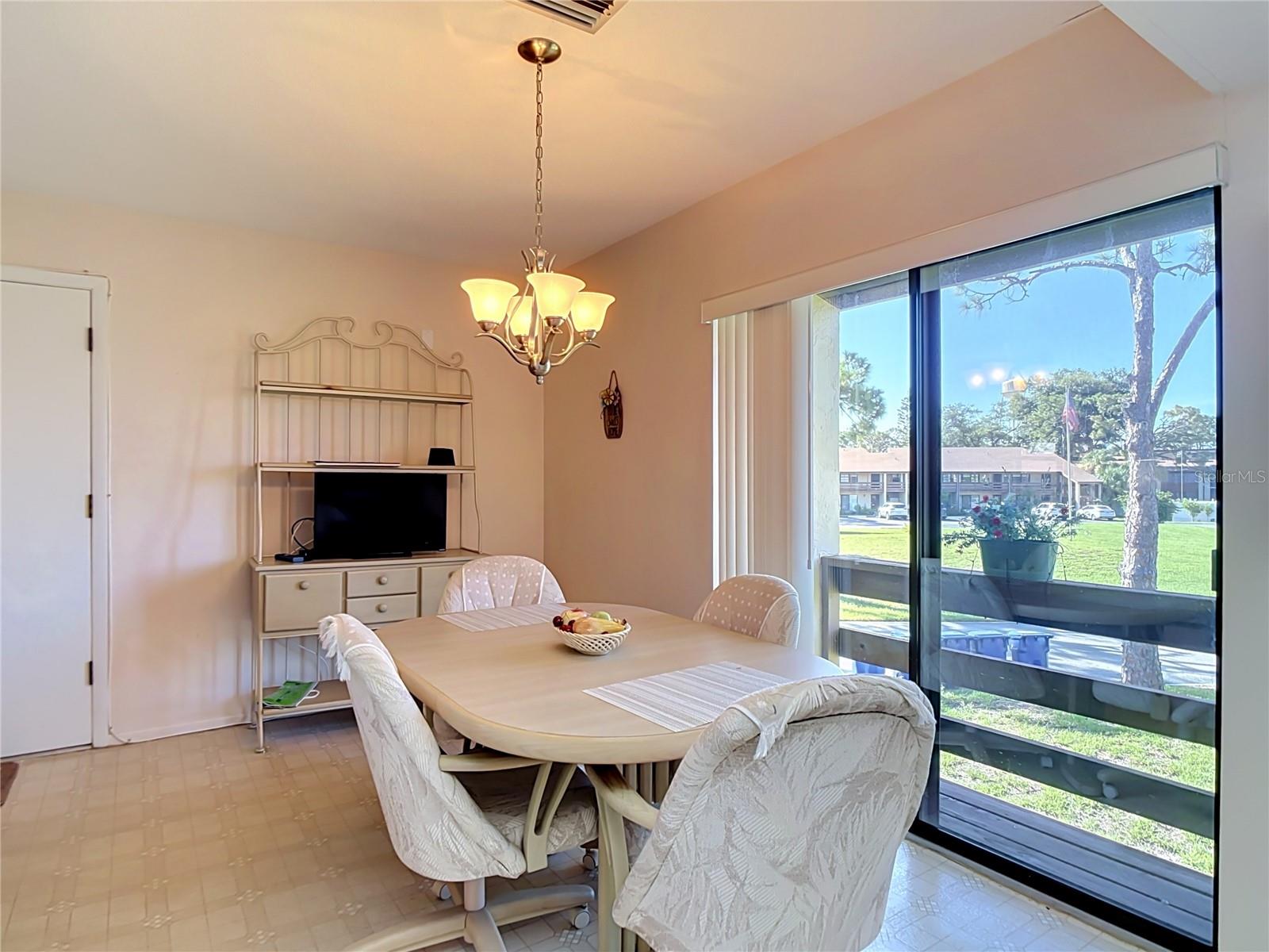 12 QUAILS RUN BLVD #7 — photo 27