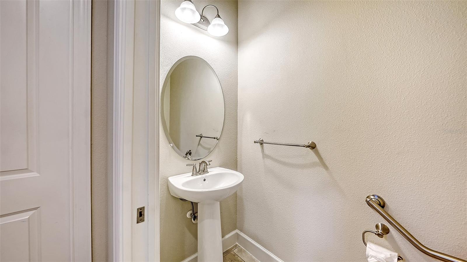 8101 GABANNA DR — photo 30
