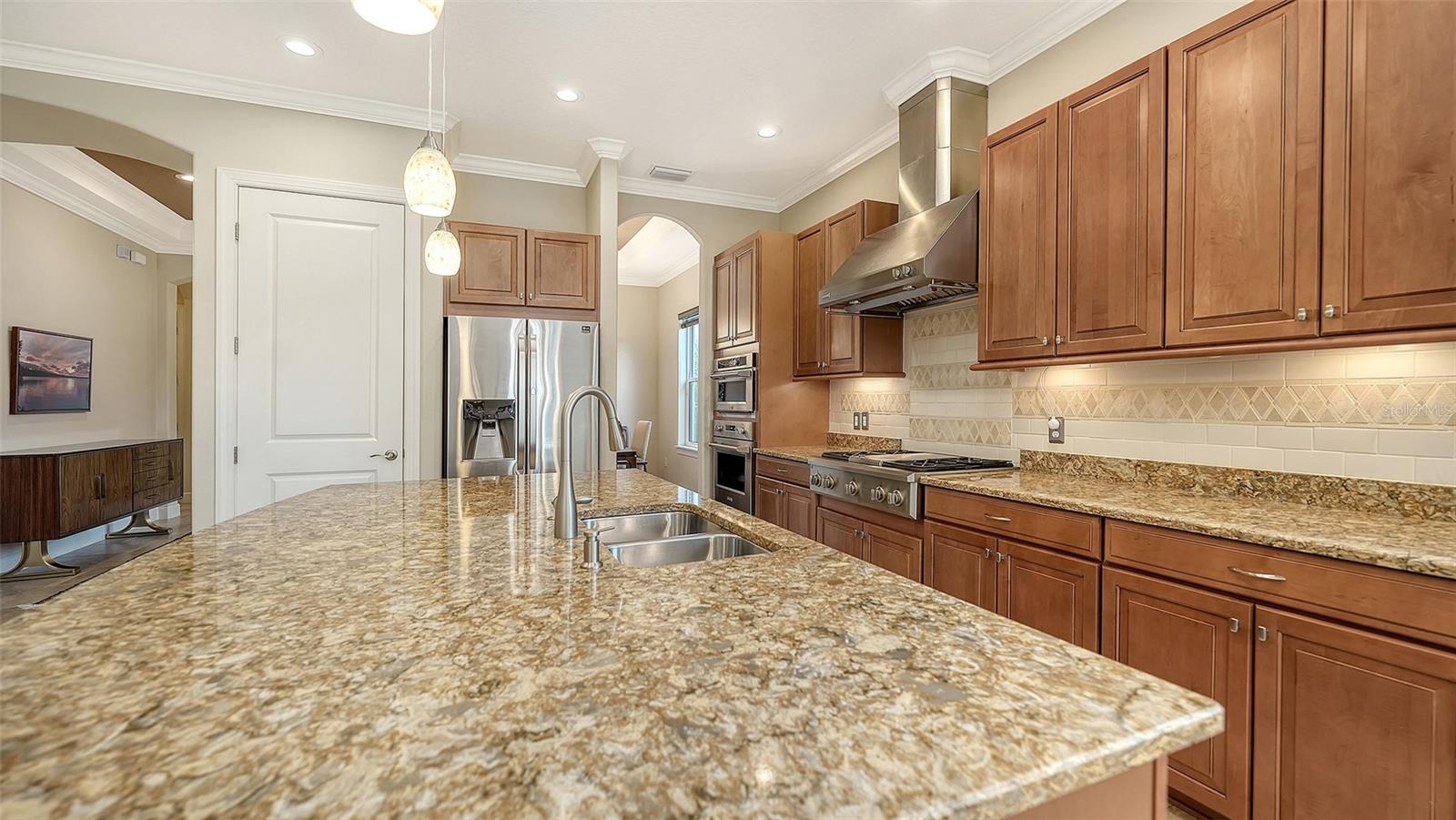 8101 GABANNA DR — photo 13