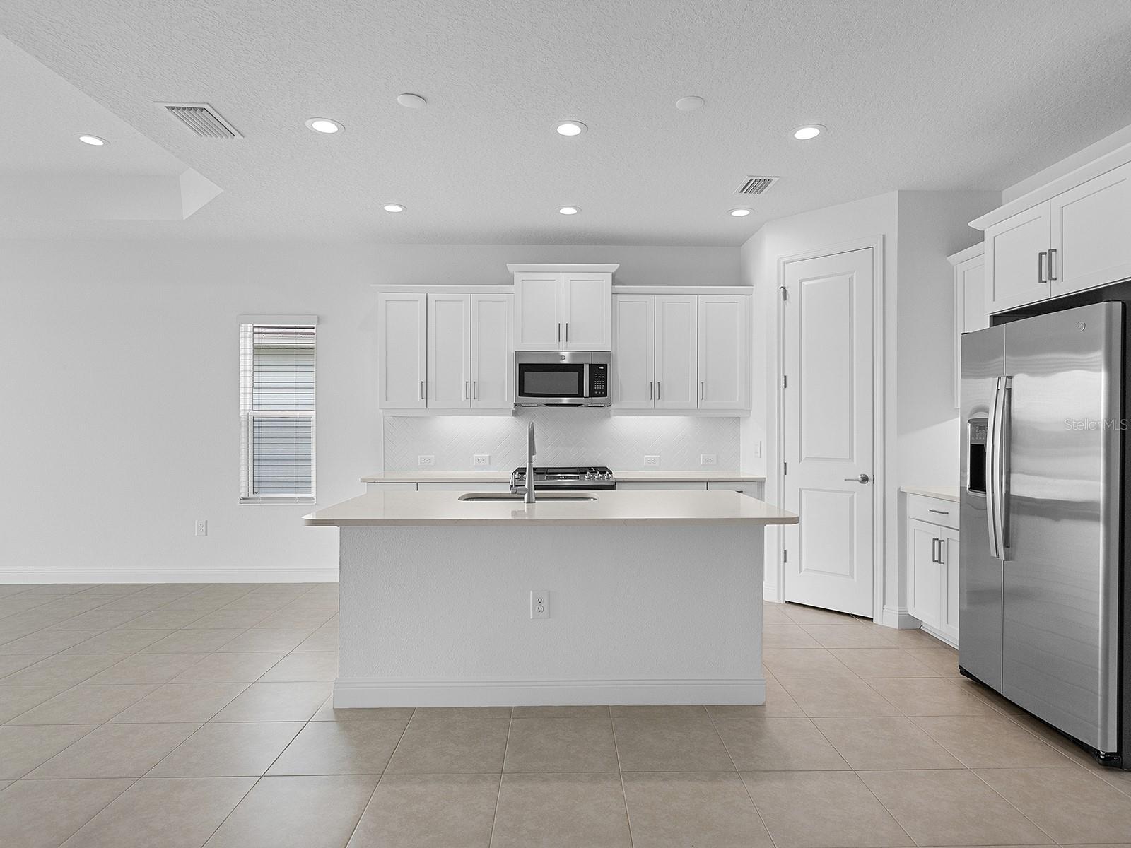18260 VIZCAYA CT — photo 20