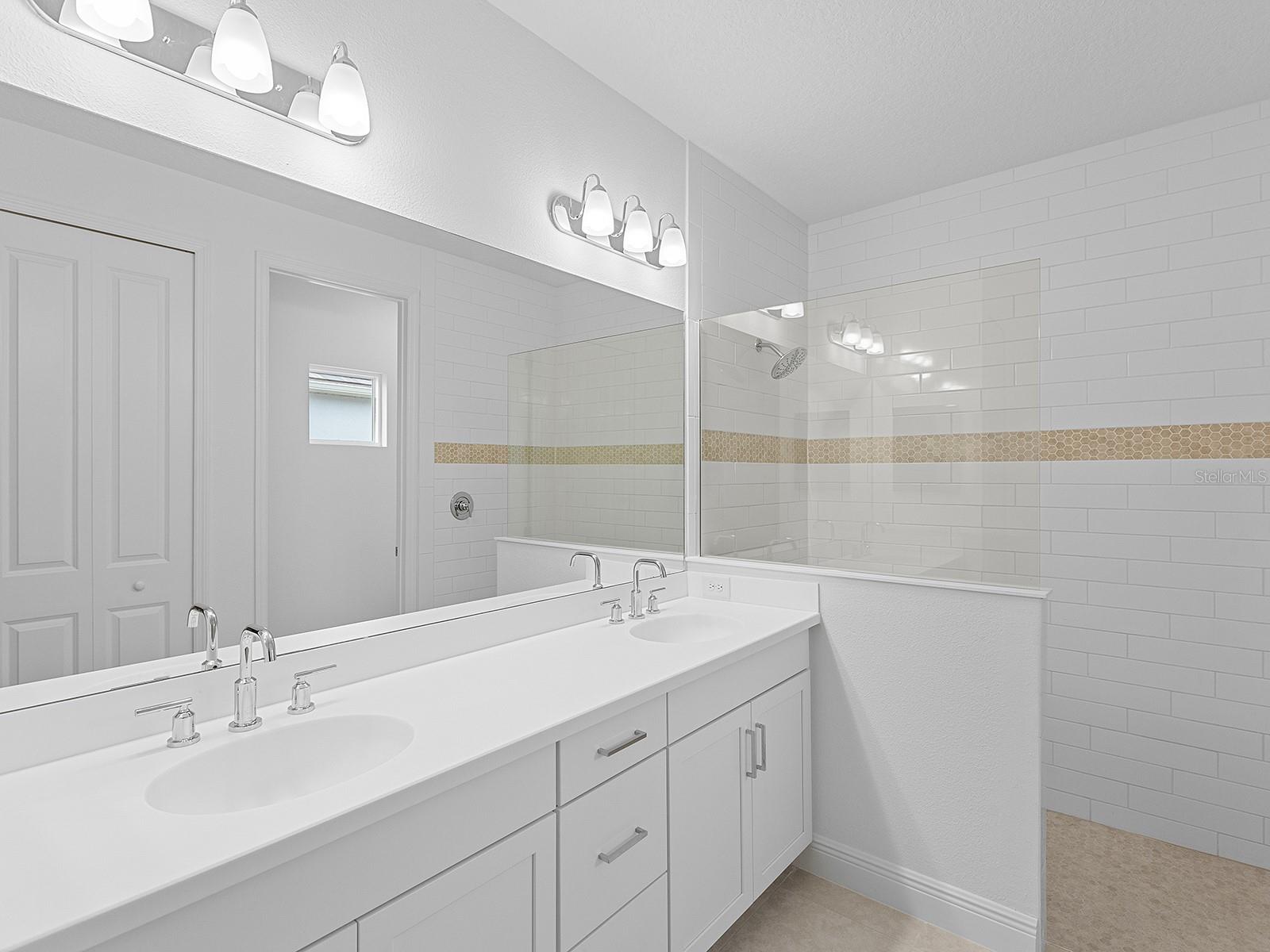18260 VIZCAYA CT — photo 23