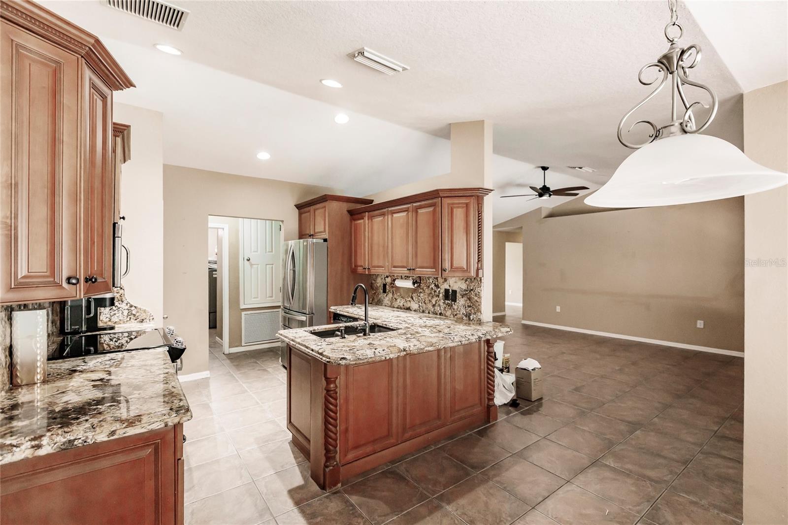 4238 GOLFAIR LN — photo 23