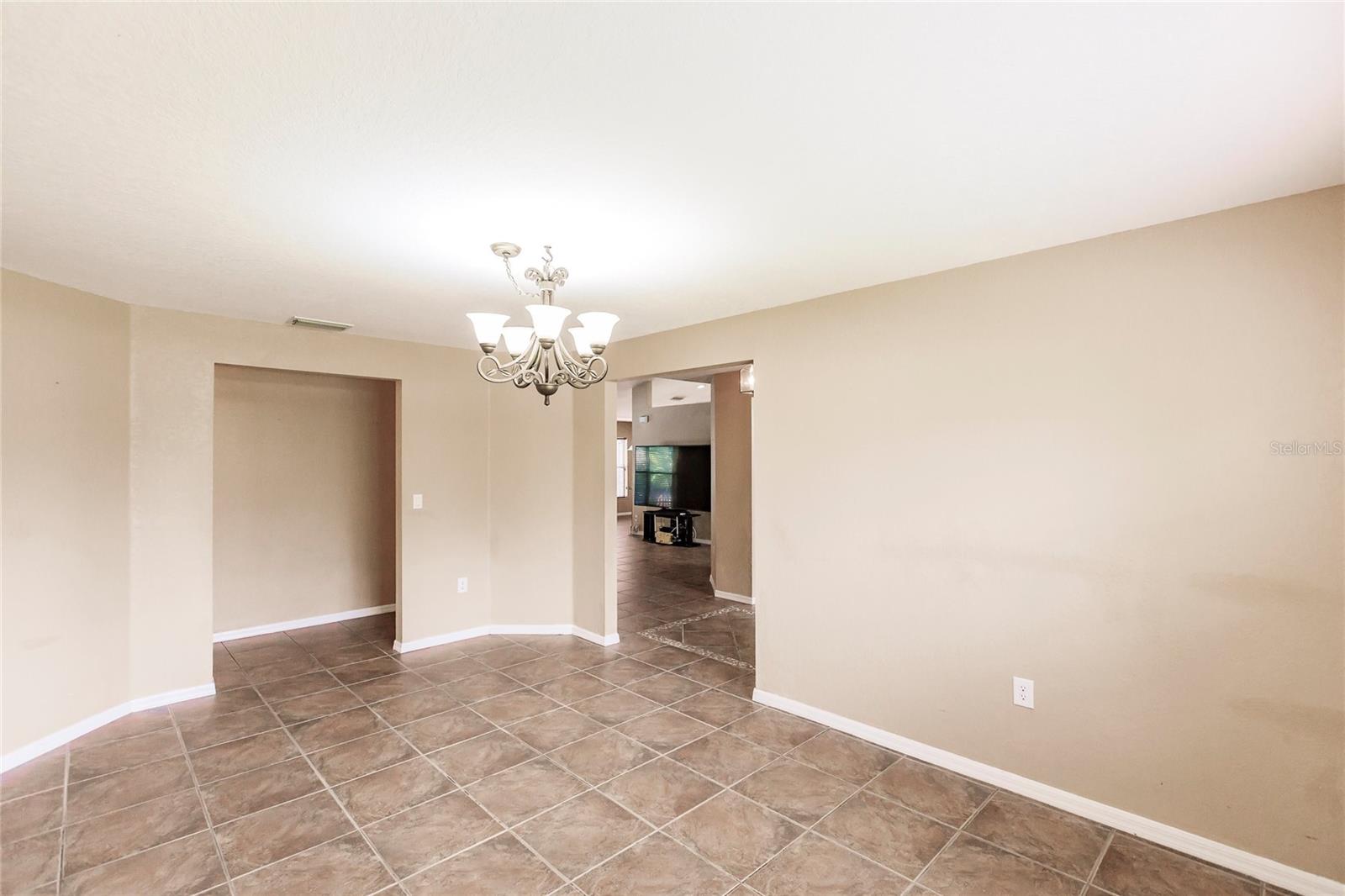 4238 GOLFAIR LN — photo 13
