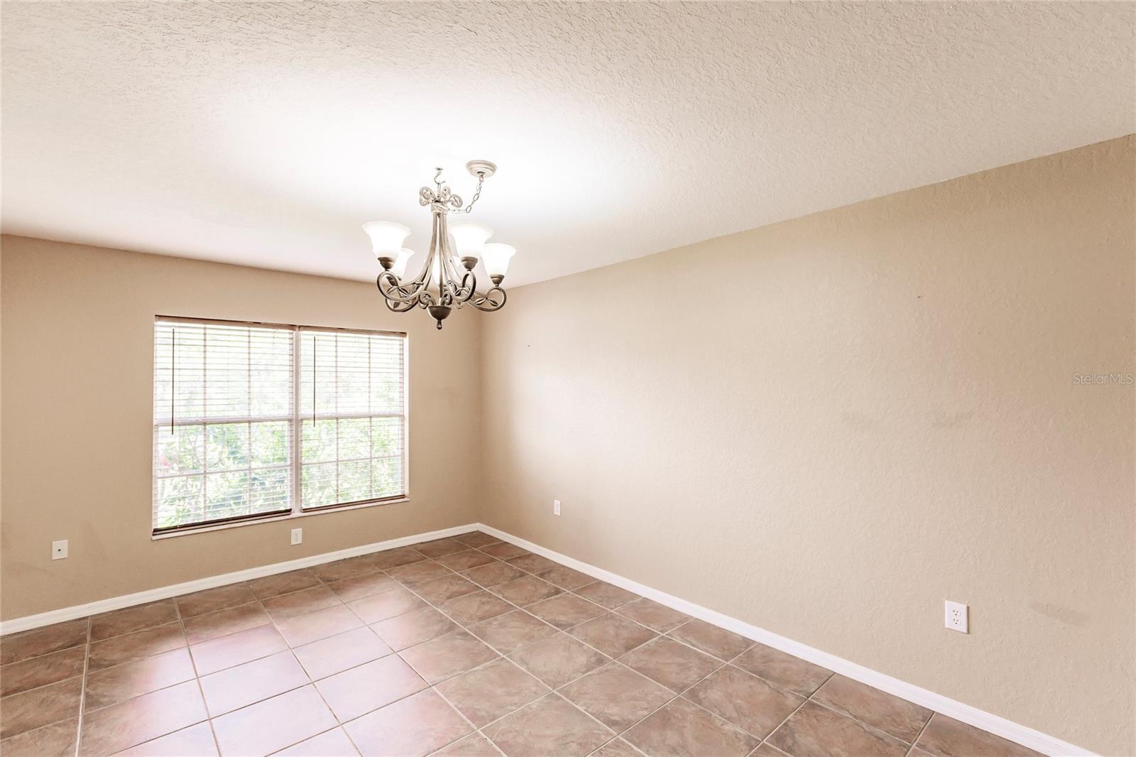 4238 GOLFAIR LN — photo 11