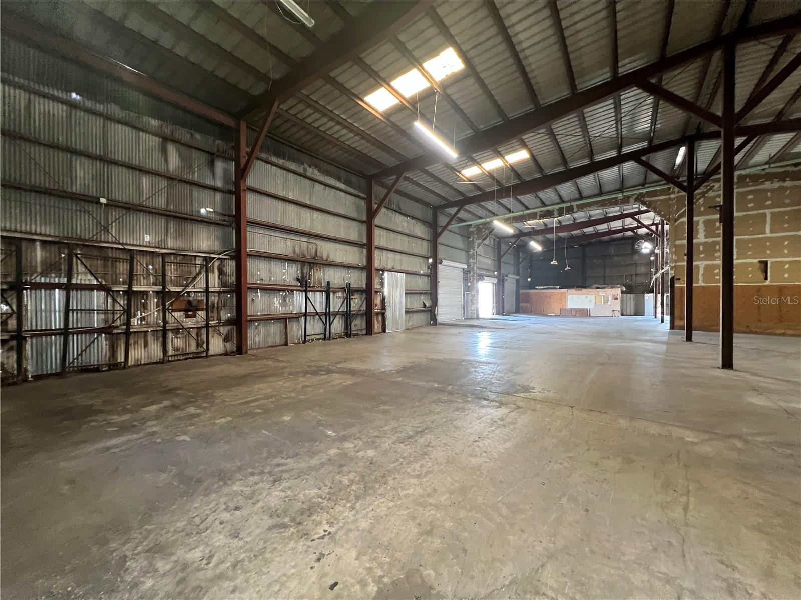 5705 E HANNA AVE — photo 11