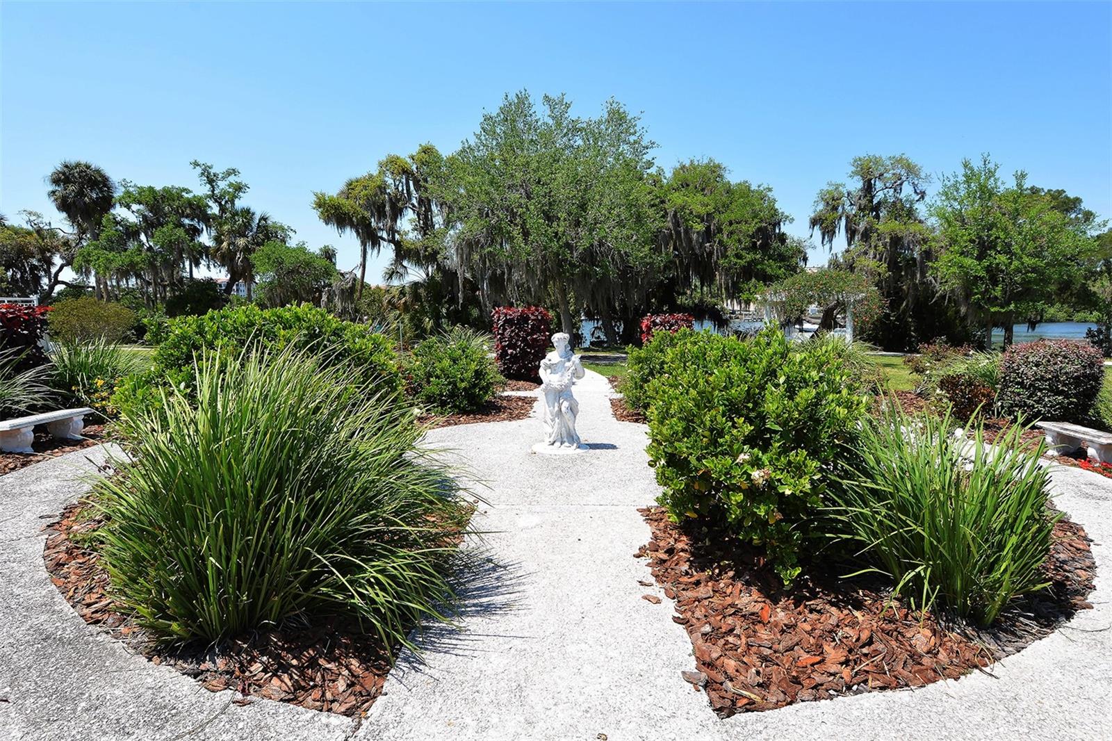 2657 RIVERBLUFF PKWY #V122 — photo 42