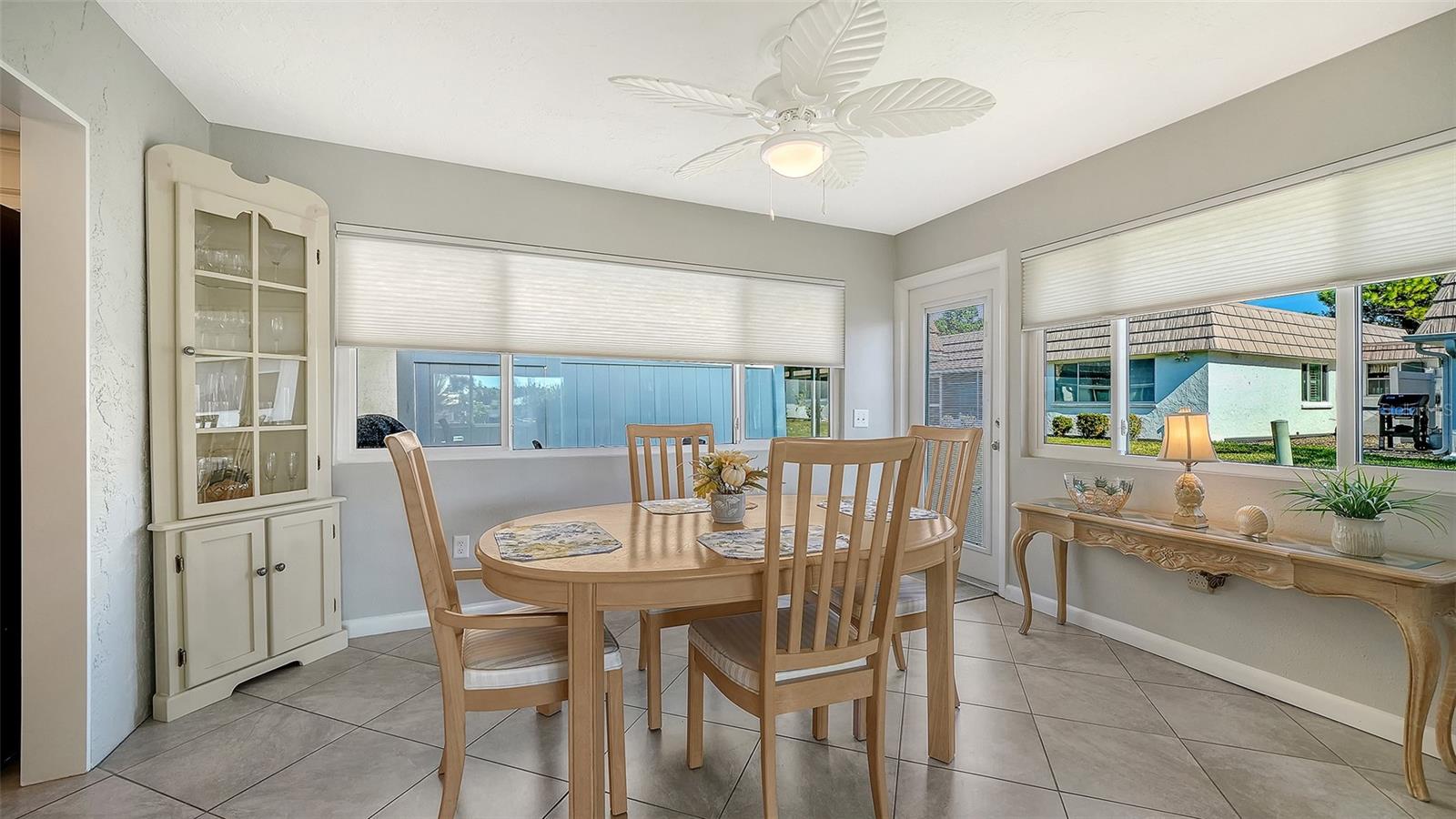 2657 RIVERBLUFF PKWY #V122 — photo 10
