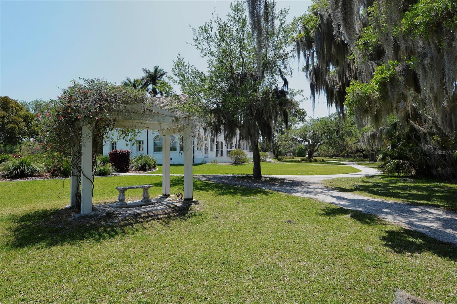 2657 RIVERBLUFF PKWY #V122 — photo 43
