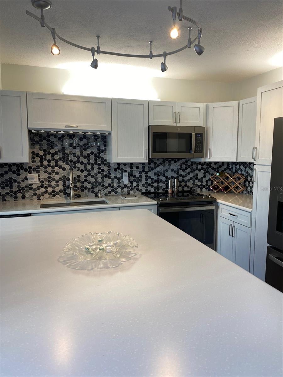 2209 BELLEAIR RD #C21 — photo 11