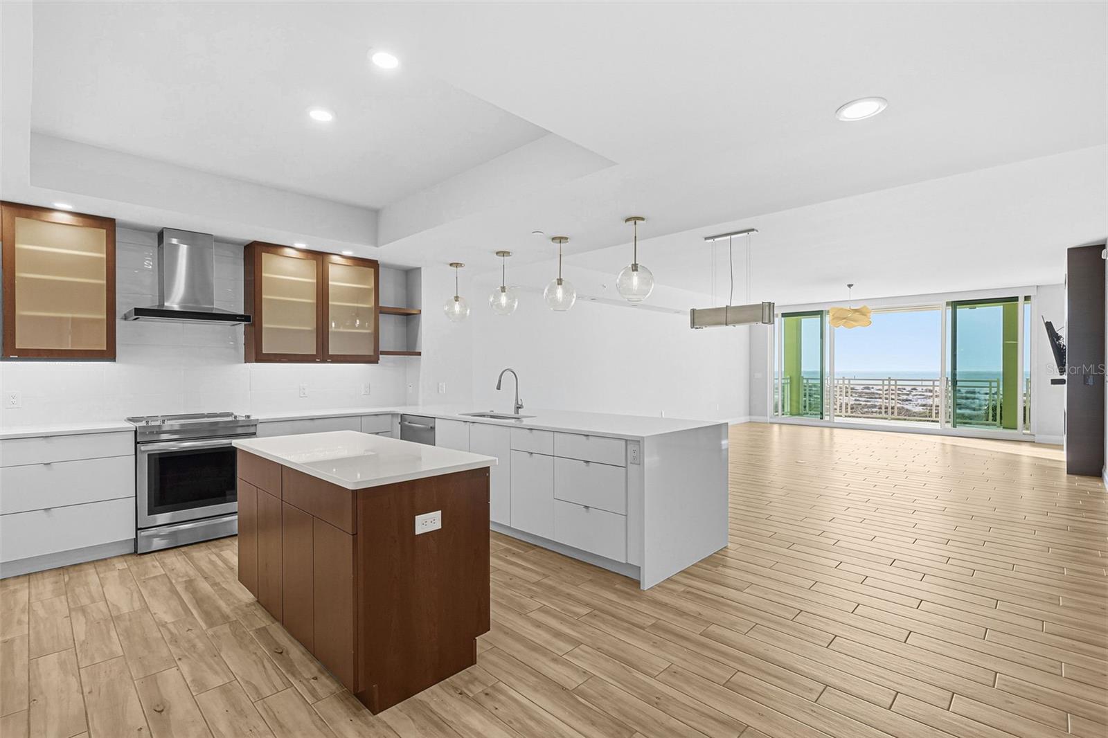 800 COLLANY RD #302 — photo 18