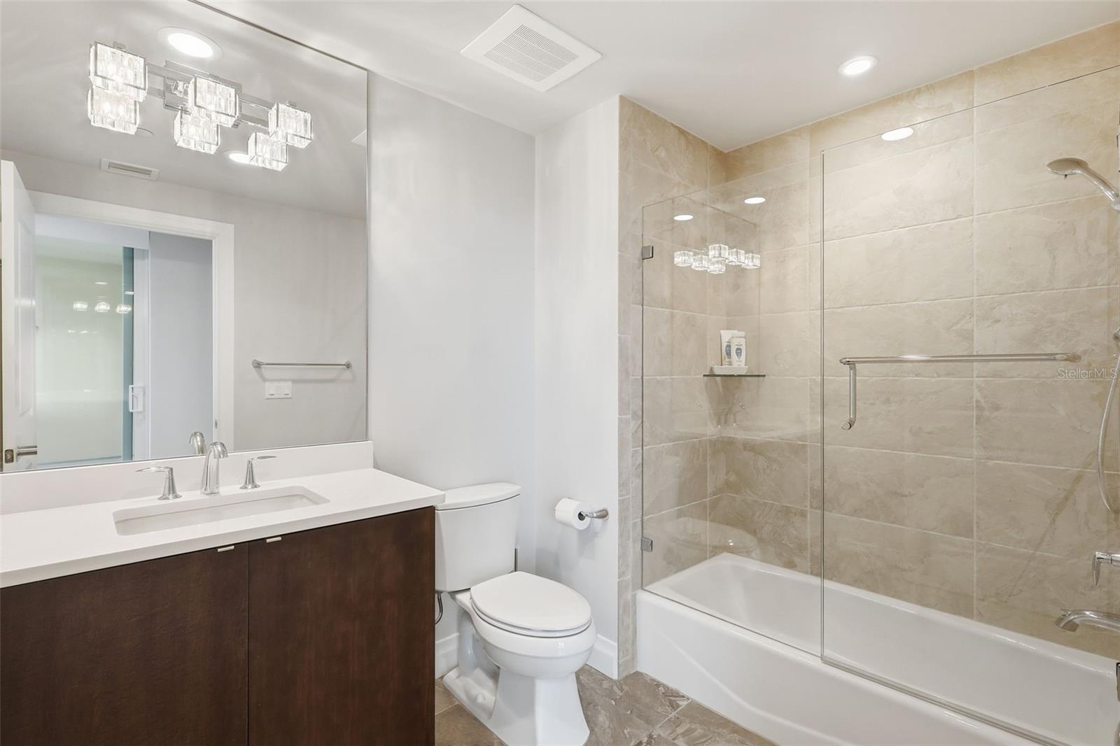 800 COLLANY RD #302 — photo 35